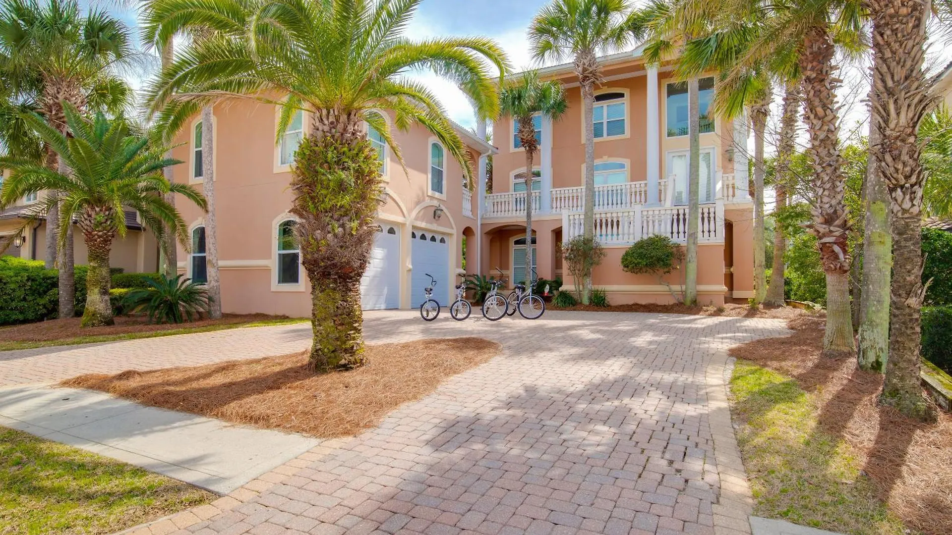 Large Pool - Hot Tub - Elevator - Gated Community Holiday home Destin