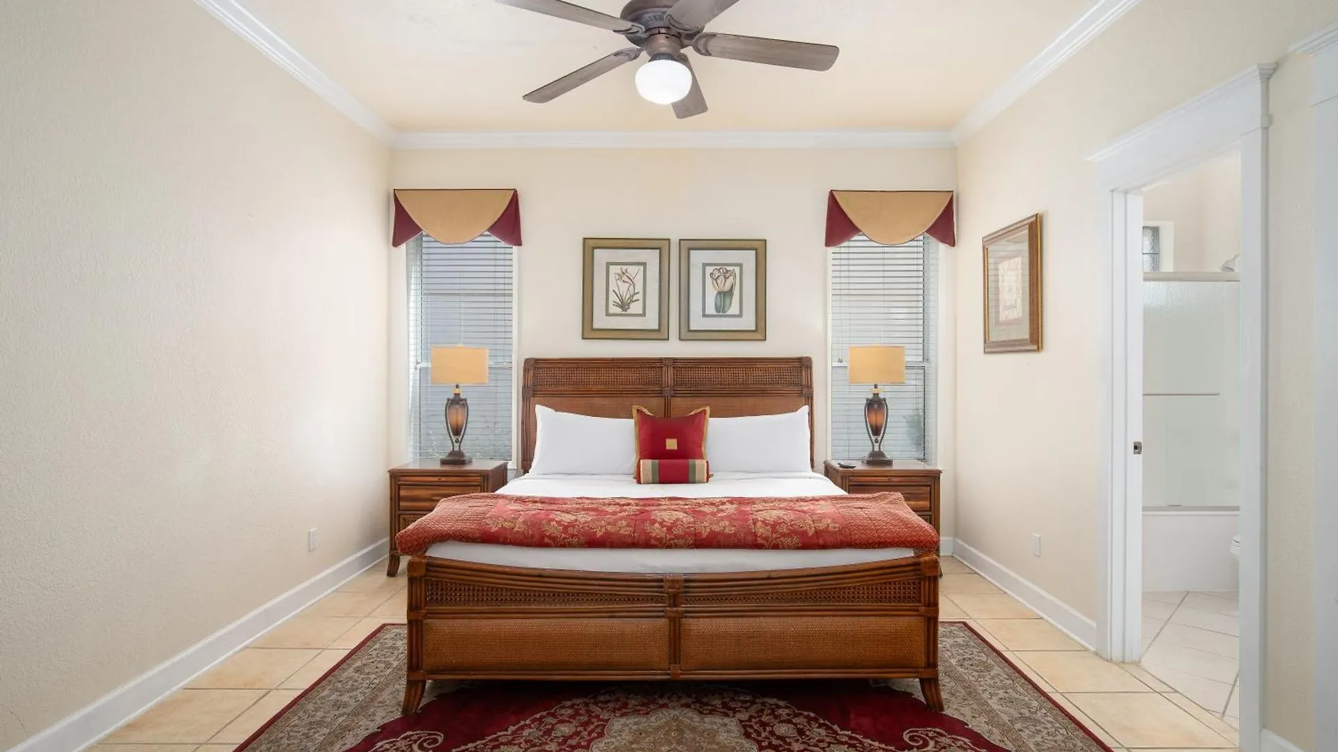Golf Cart - Community Pool, Hot Tub And Destin