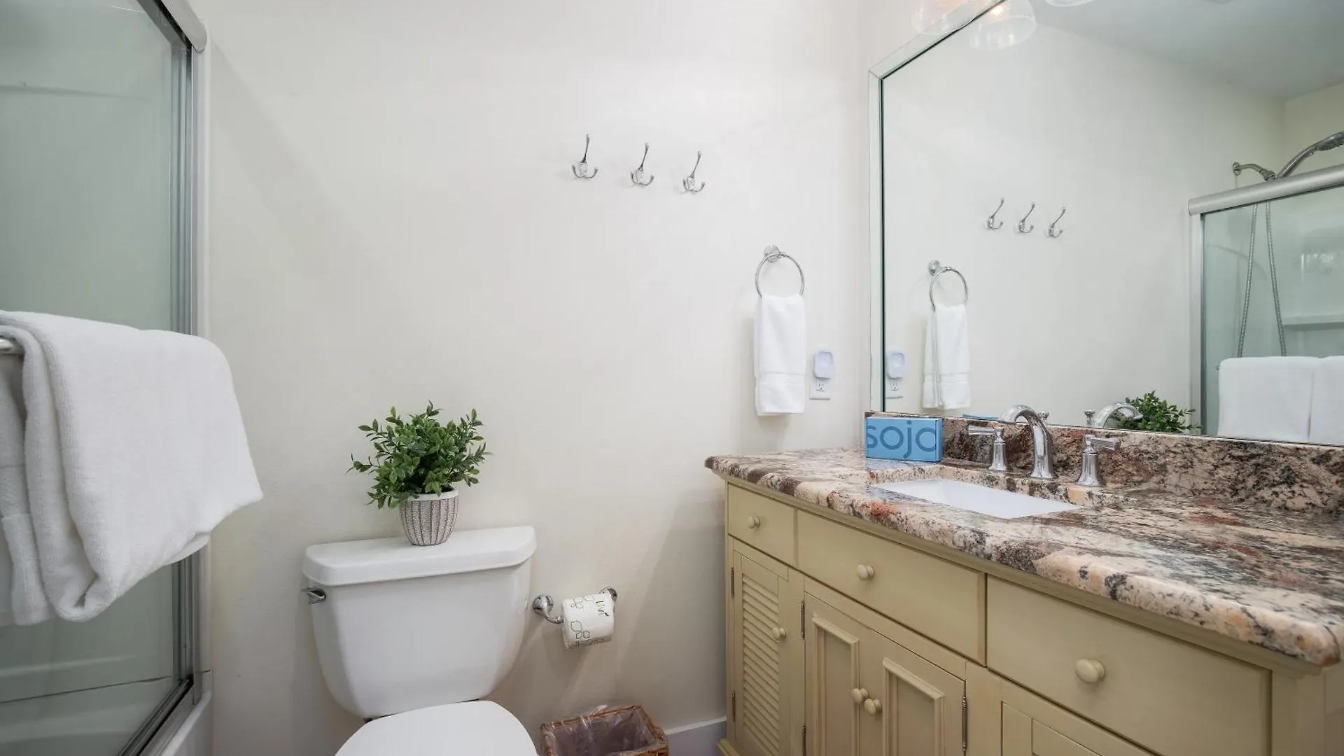 Pet Friendly - Near Amenities - Twelfth Hole Holiday home