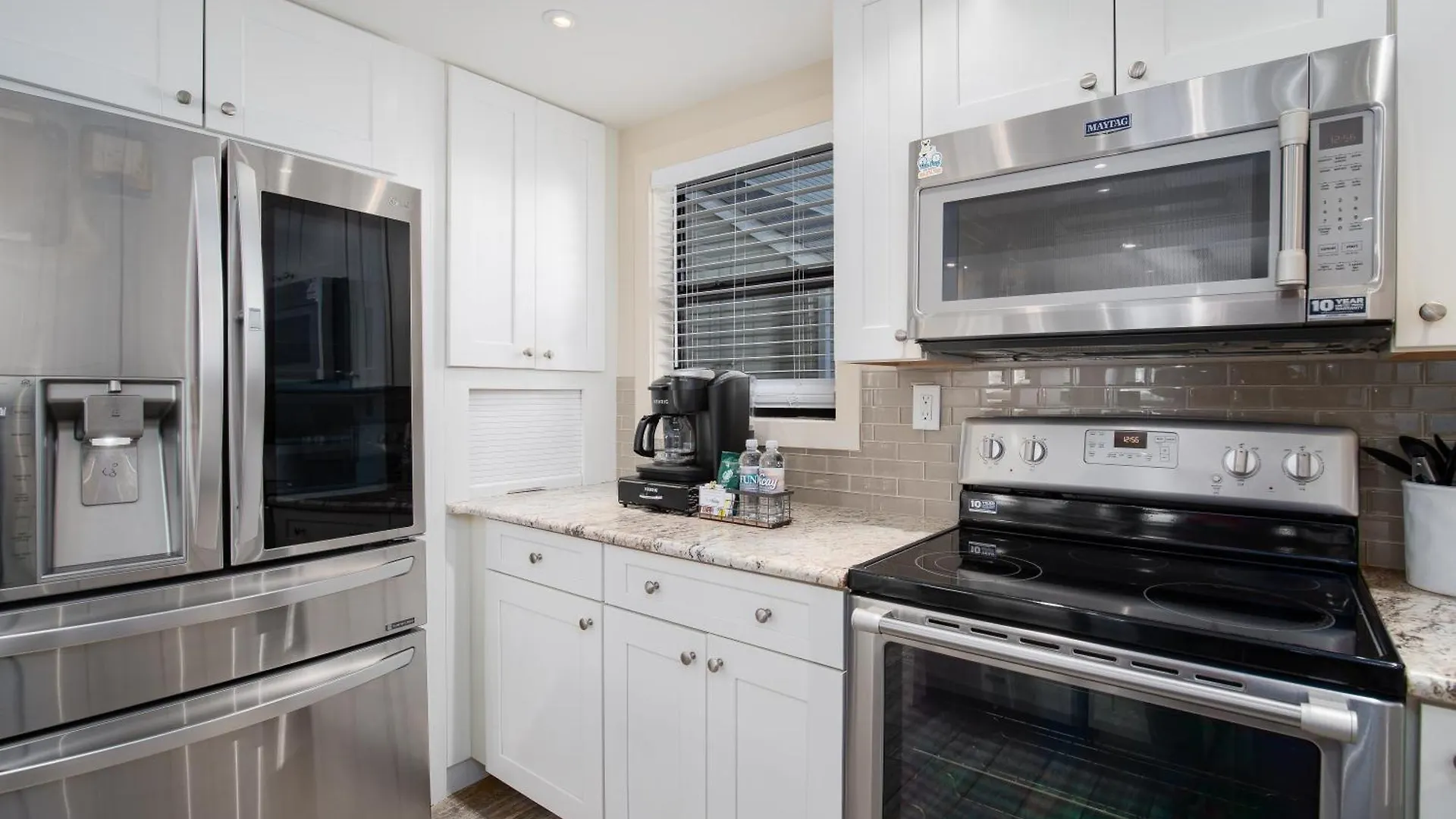 Pet Friendly - Near Amenities - Twelfth Hole Holiday home *
