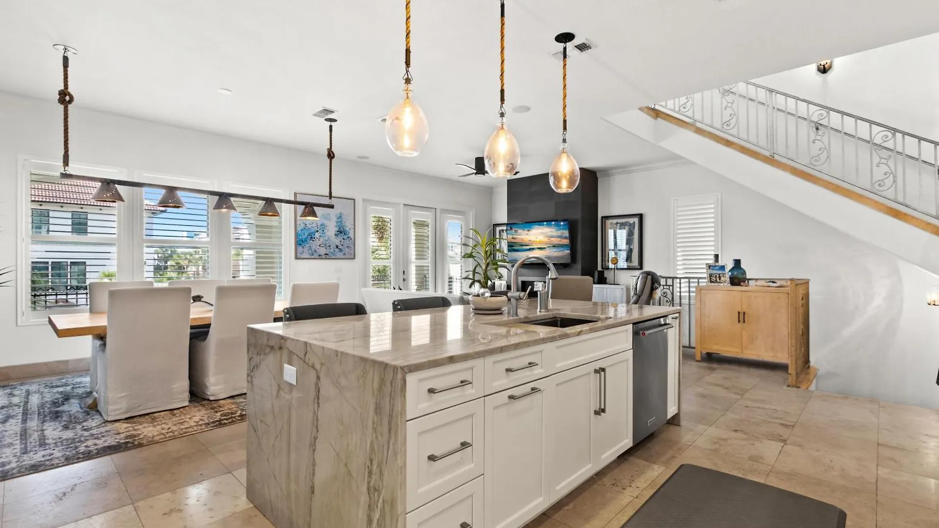 View - Gated Community With Pool Hot Tub Destin