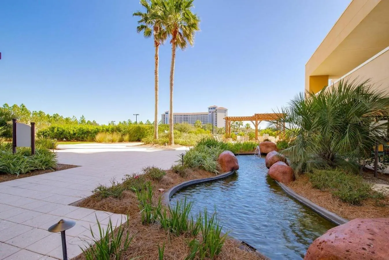 New Listing Awesome Luau