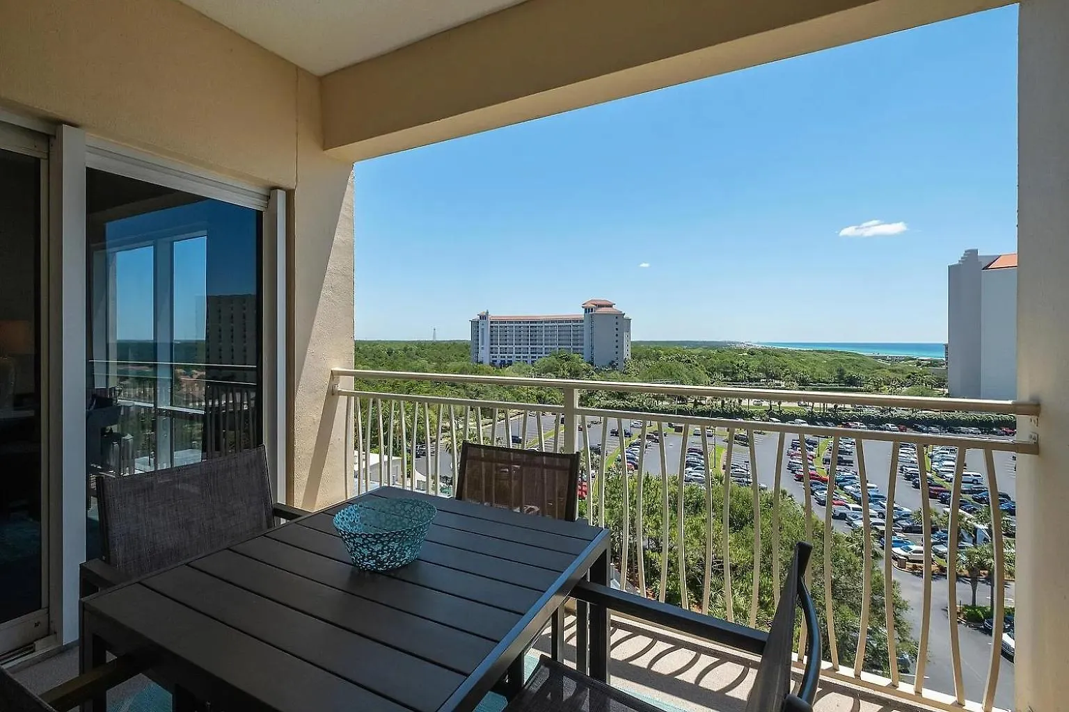 New Listing Awesome Luau * Destin