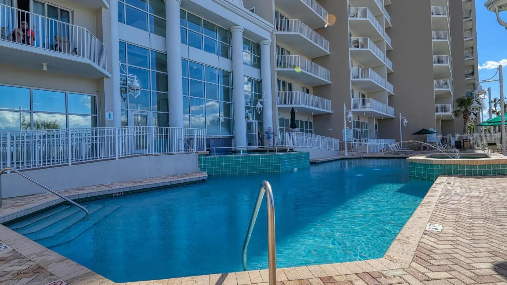 Majestic Sun A912 Apartment *