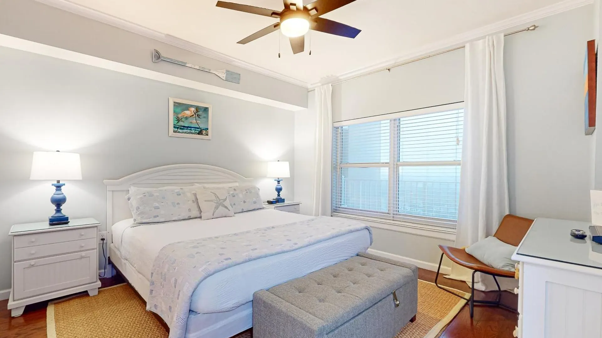 Majestic Sun A912 Apartment *