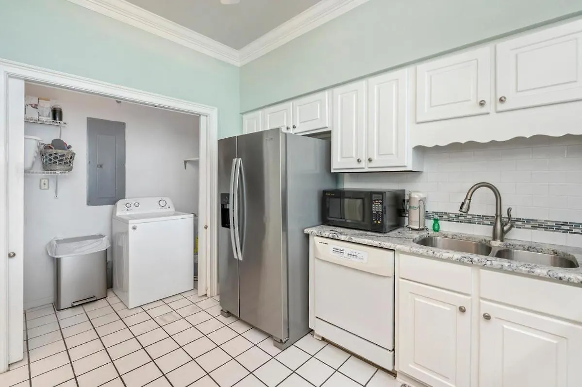 Holiday home 2122 Stunning Three-bedroom Penthouse Shoreline Towers 2122