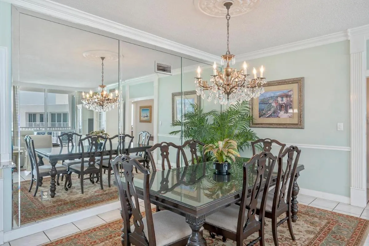 Holiday home 2122 Stunning Three-bedroom Penthouse Shoreline Towers 2122 Destin