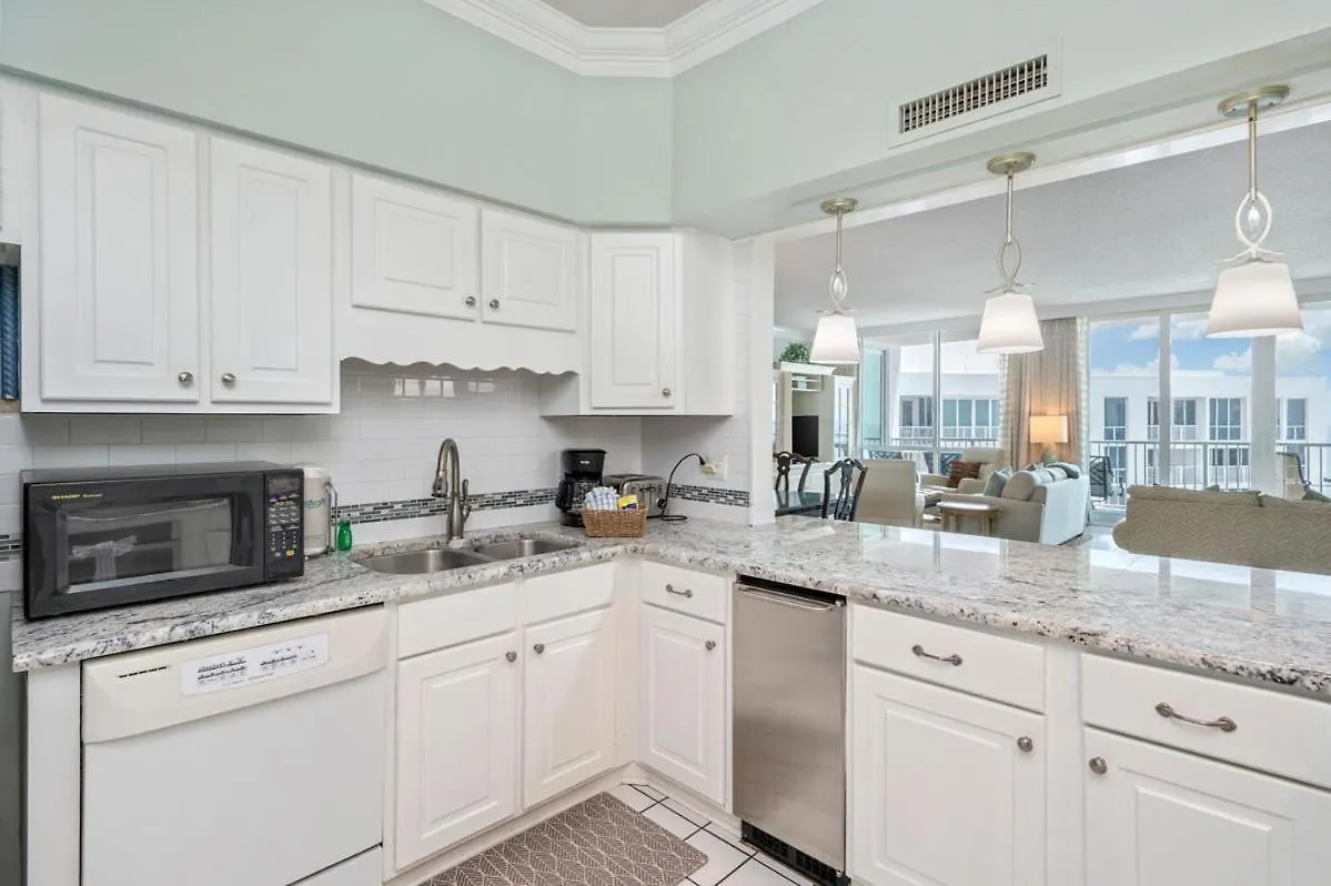Holiday home 2122 Stunning Three-bedroom Penthouse Shoreline Towers 2122