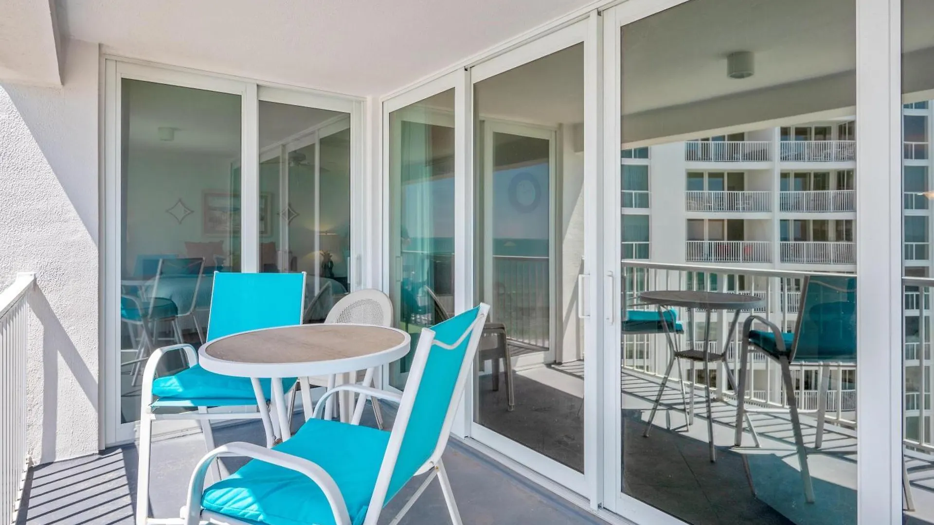 Holiday home 1095 Shoreline - Bedroom Front Free Setup Destin