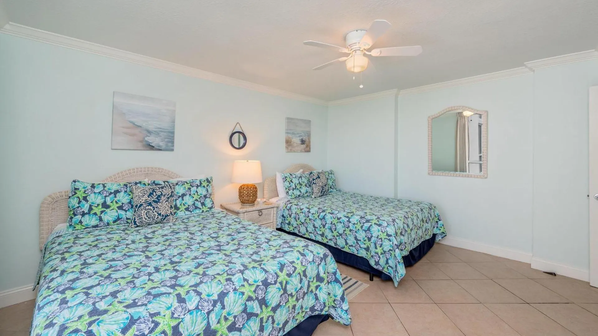 1095 Shoreline - Bedroom Front Free Setup Holiday home