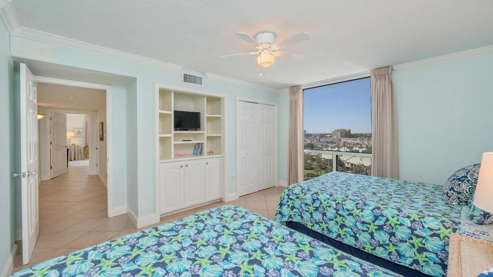 1095 Shoreline - Bedroom Front Free Setup Holiday home *