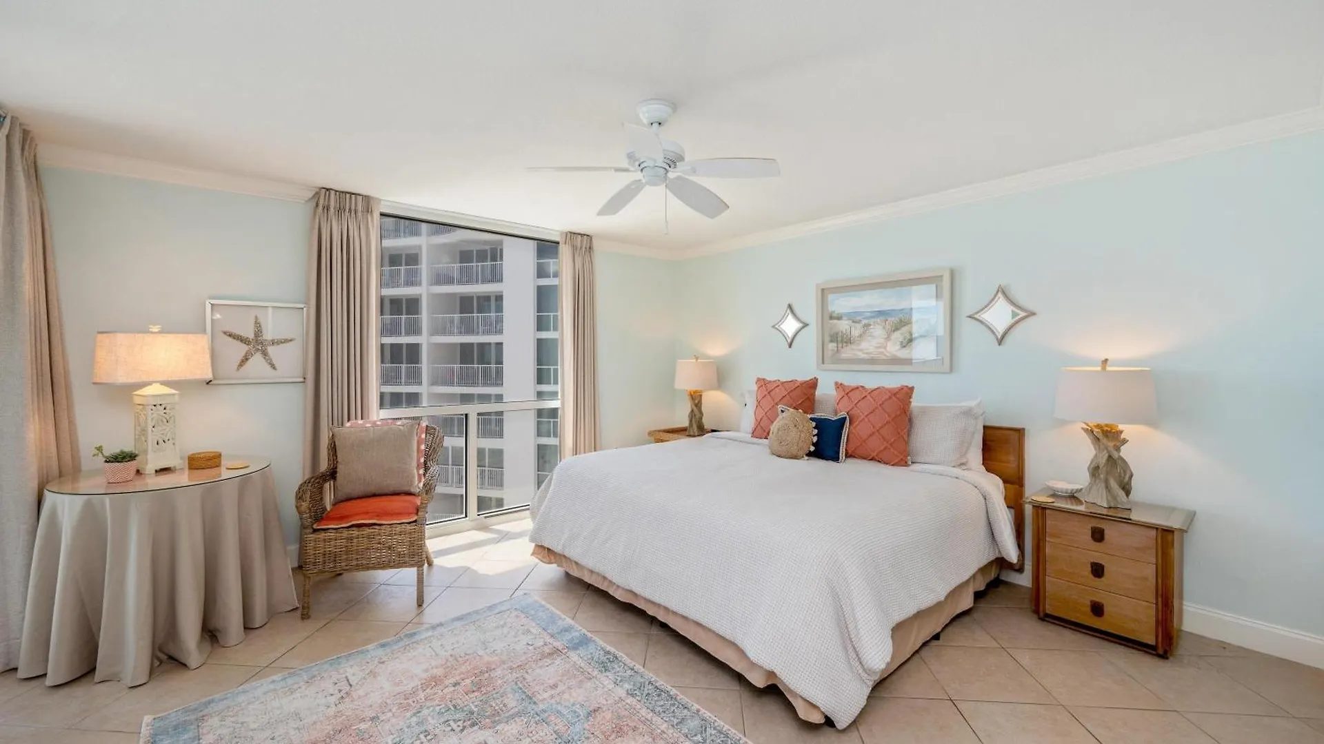 1095 Shoreline - Bedroom Front Free Setup *