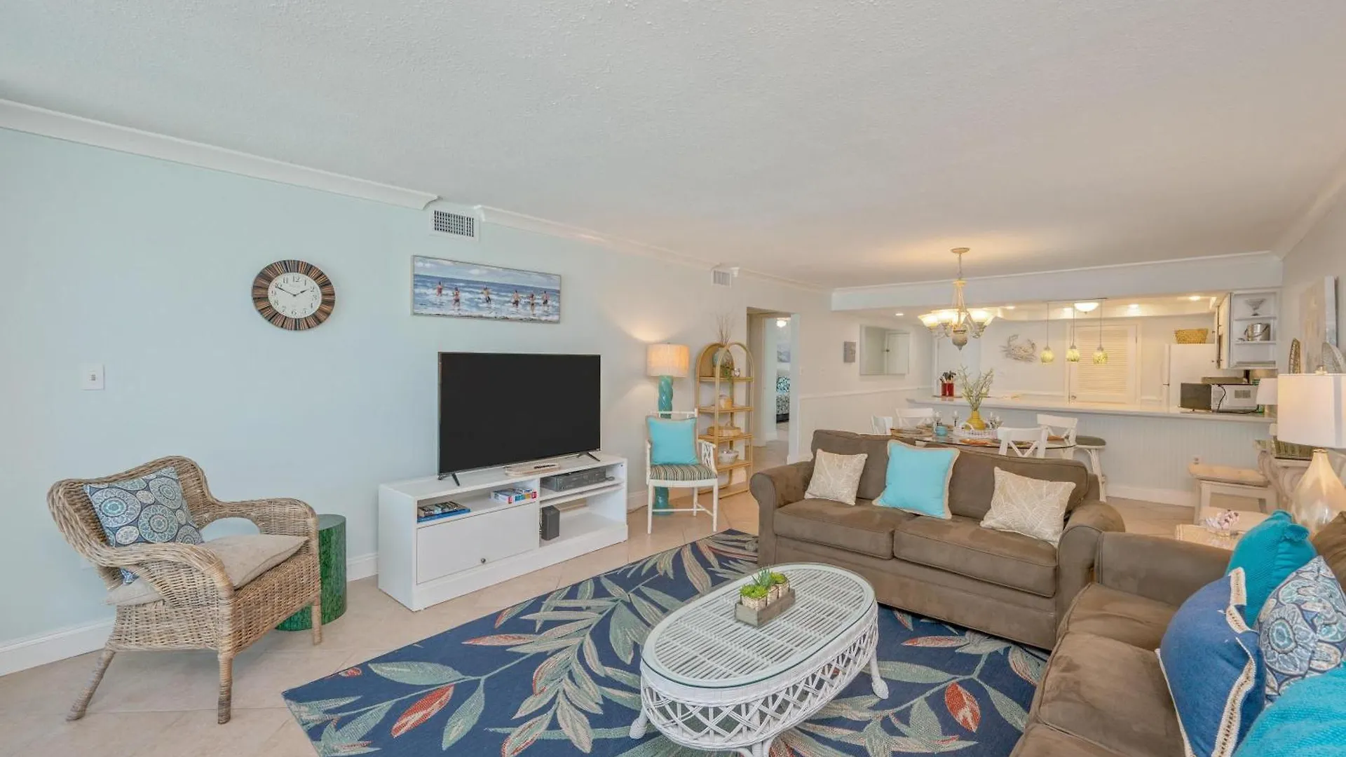 1095 Shoreline - Bedroom Front Free Setup * Destin