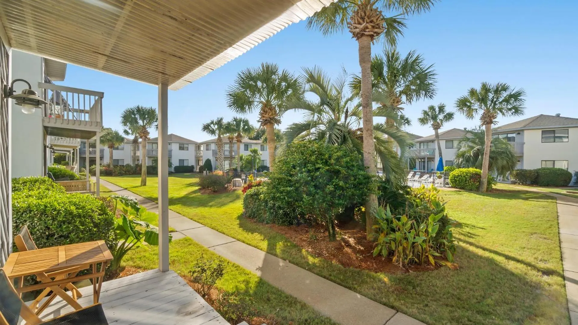 Holiday home Outdoor Pool Private Patio Pet Friendly *