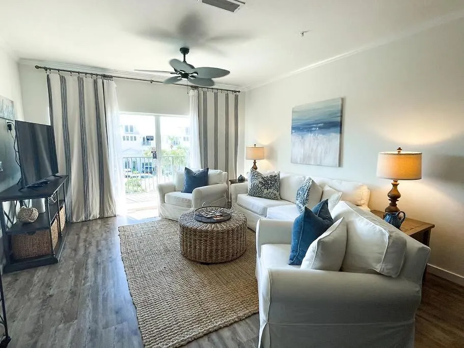 Apartment Miramar - Steps From Private Access!