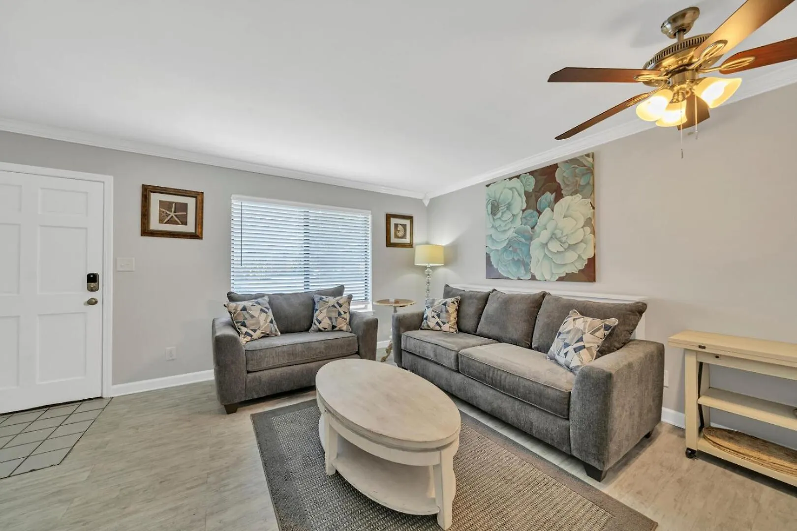 Sandprints Ii B-1 Sleeps 4 Close To
