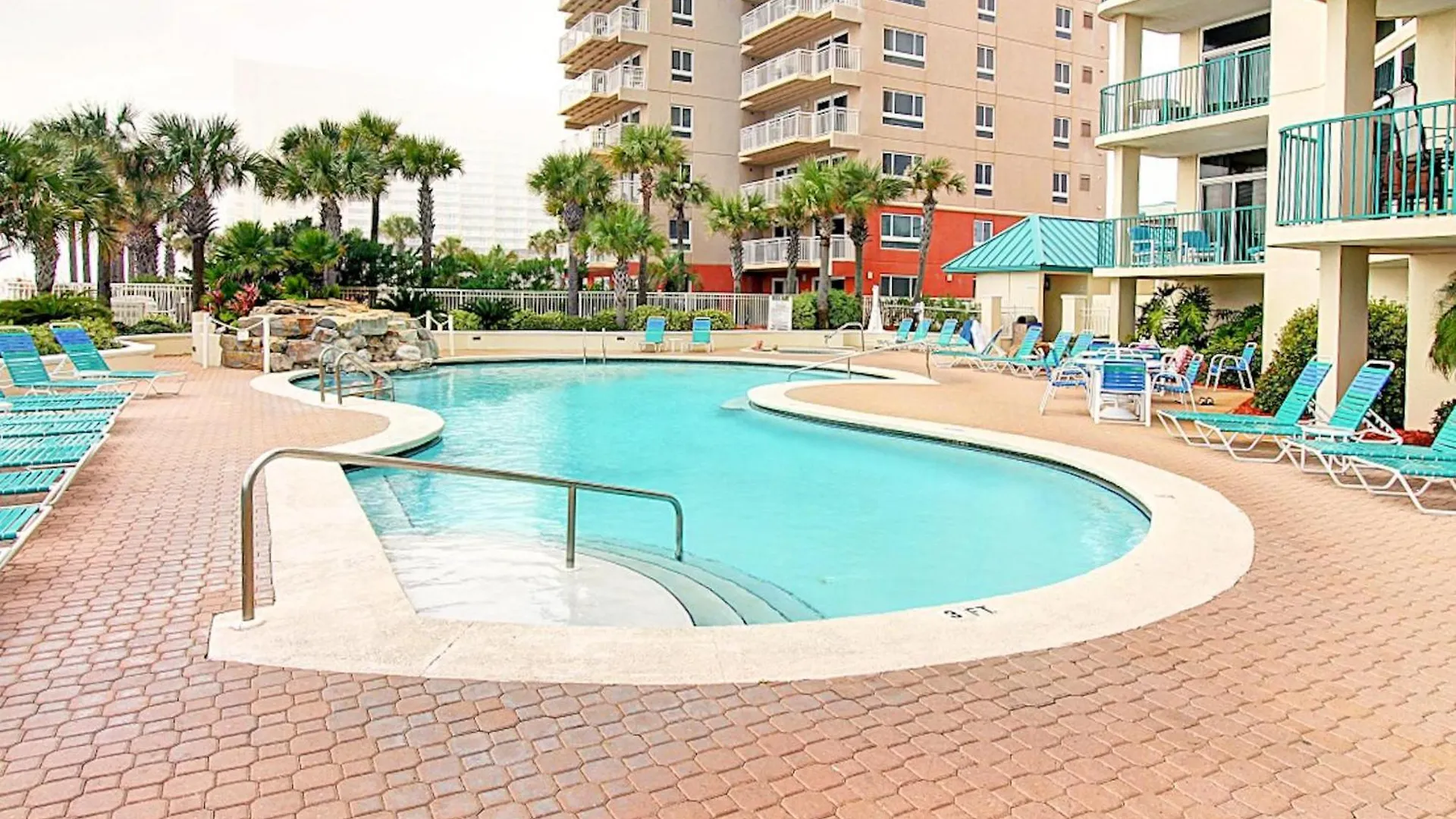 Jade East 1730 Apartment *