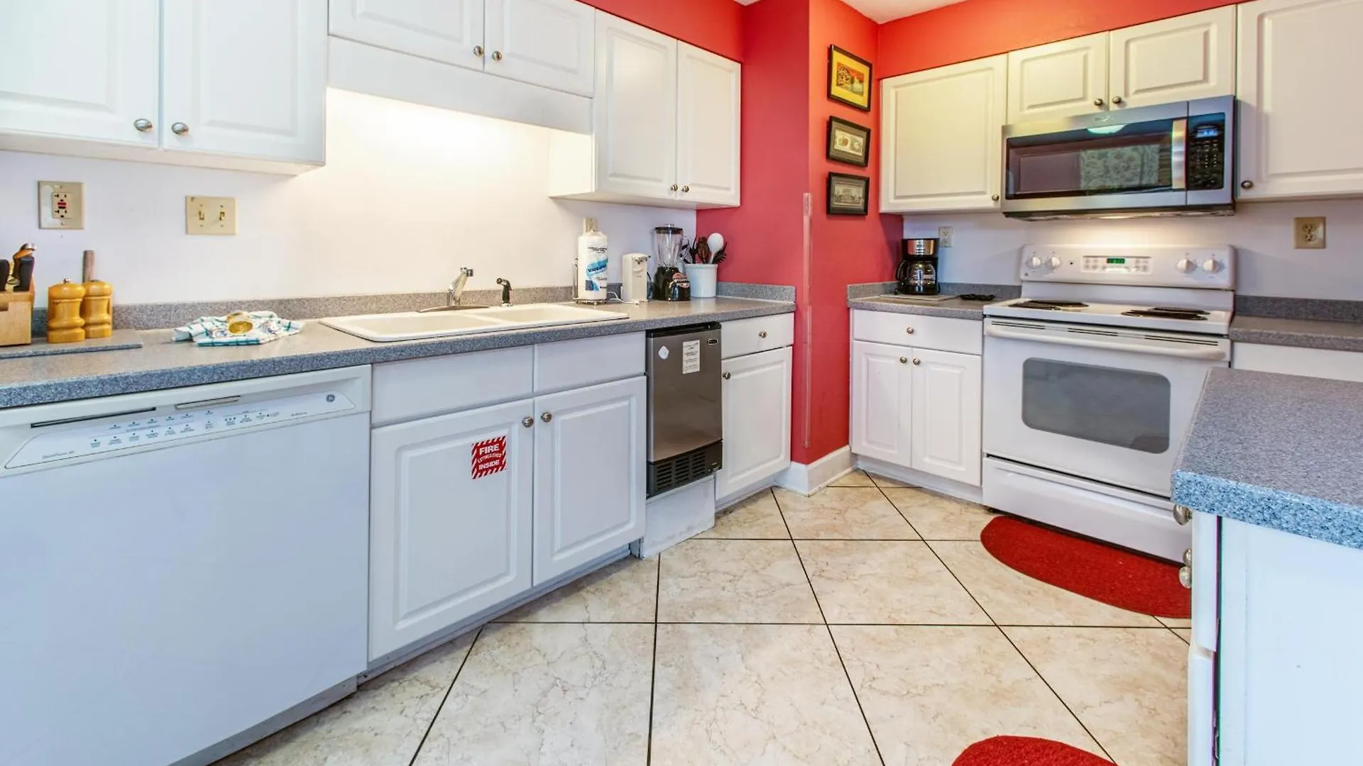 Shoreline Towers Townhouse 4-3