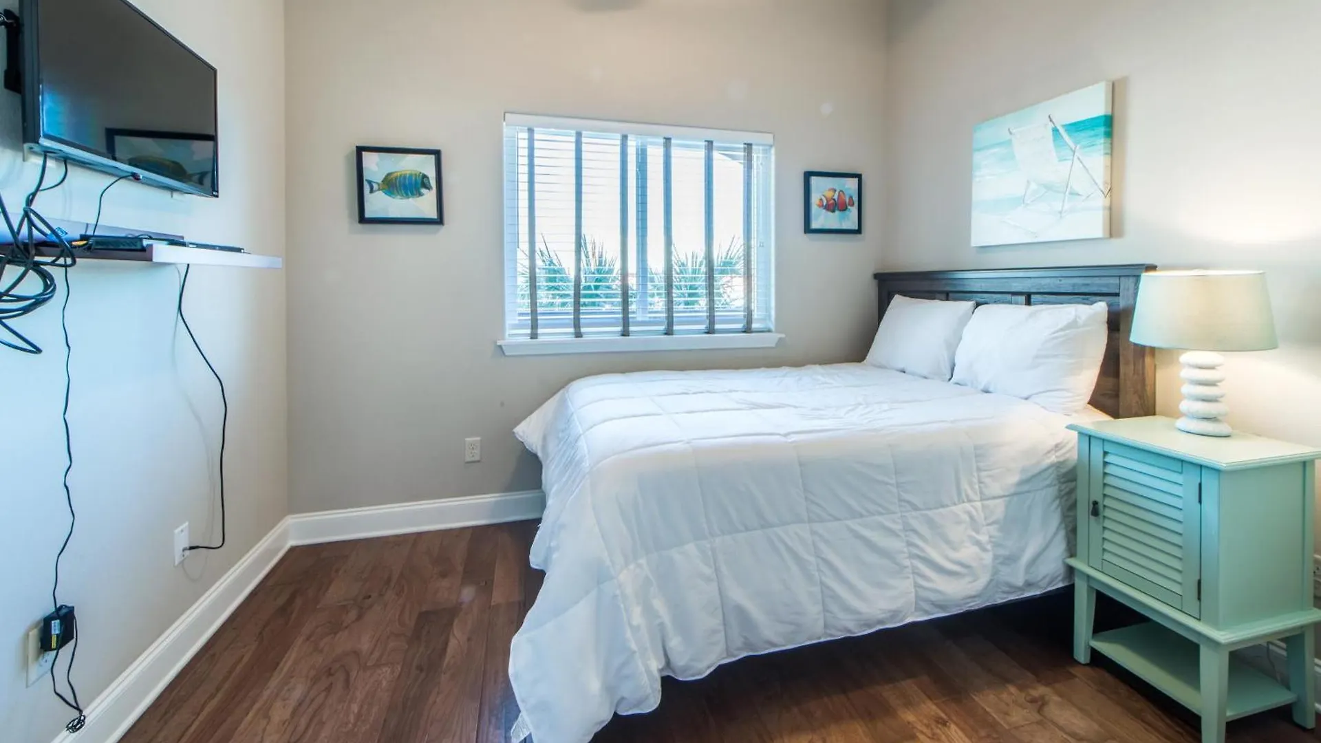 Alerio E204 Apartment Destin