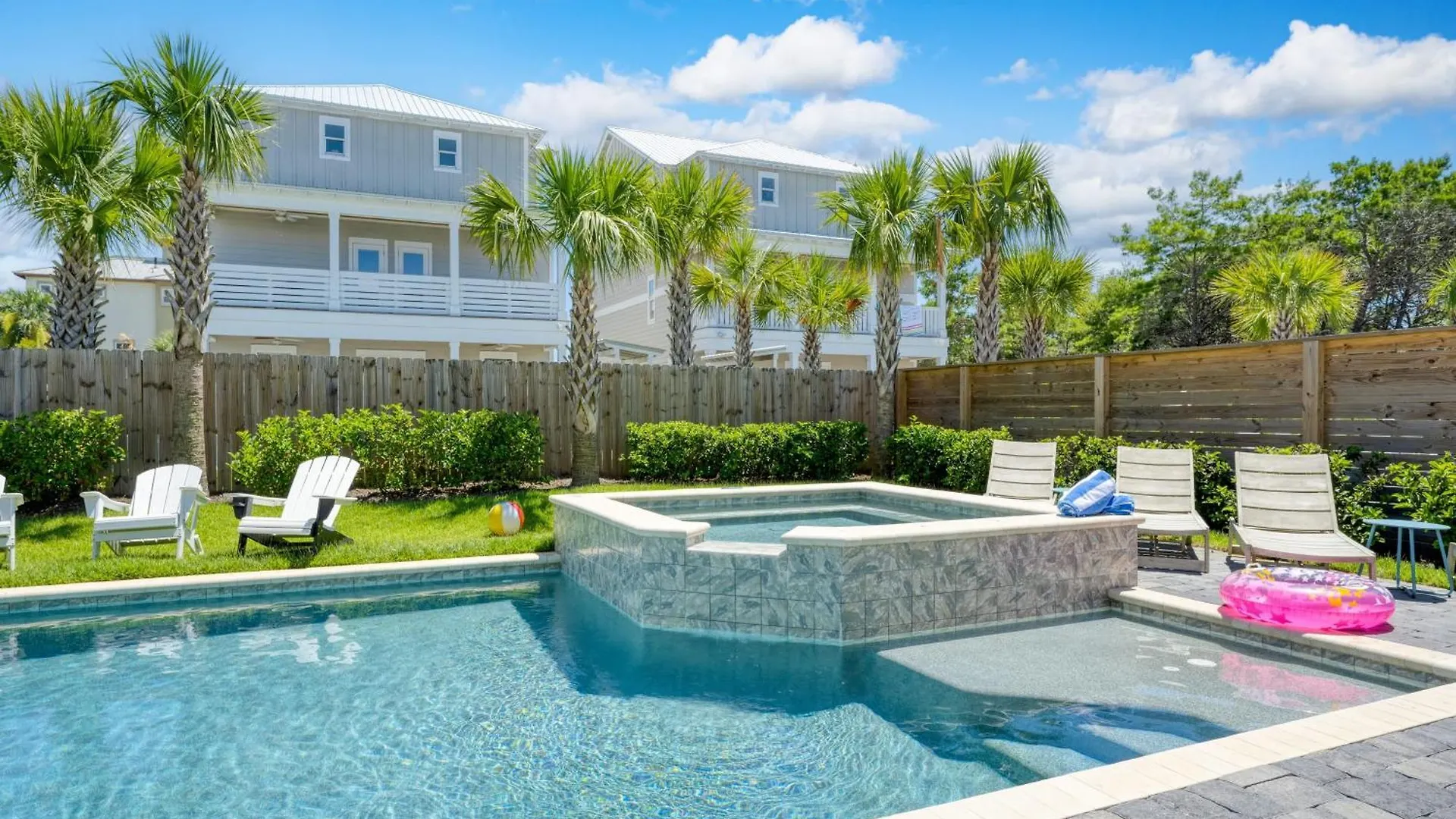 Aquamarine By Avantstay 7br W Pool Hot Tub Outdoor Dining Bbq Near Holiday home *
