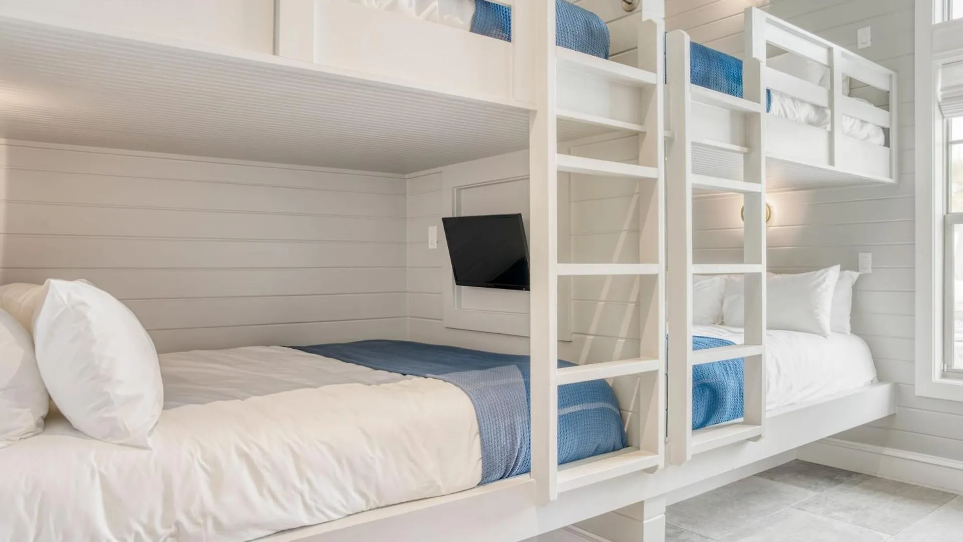 Monarch By Avantstay Breathtaking Estate W Access Swim Up Bar Hot Tub Rooftop Views *