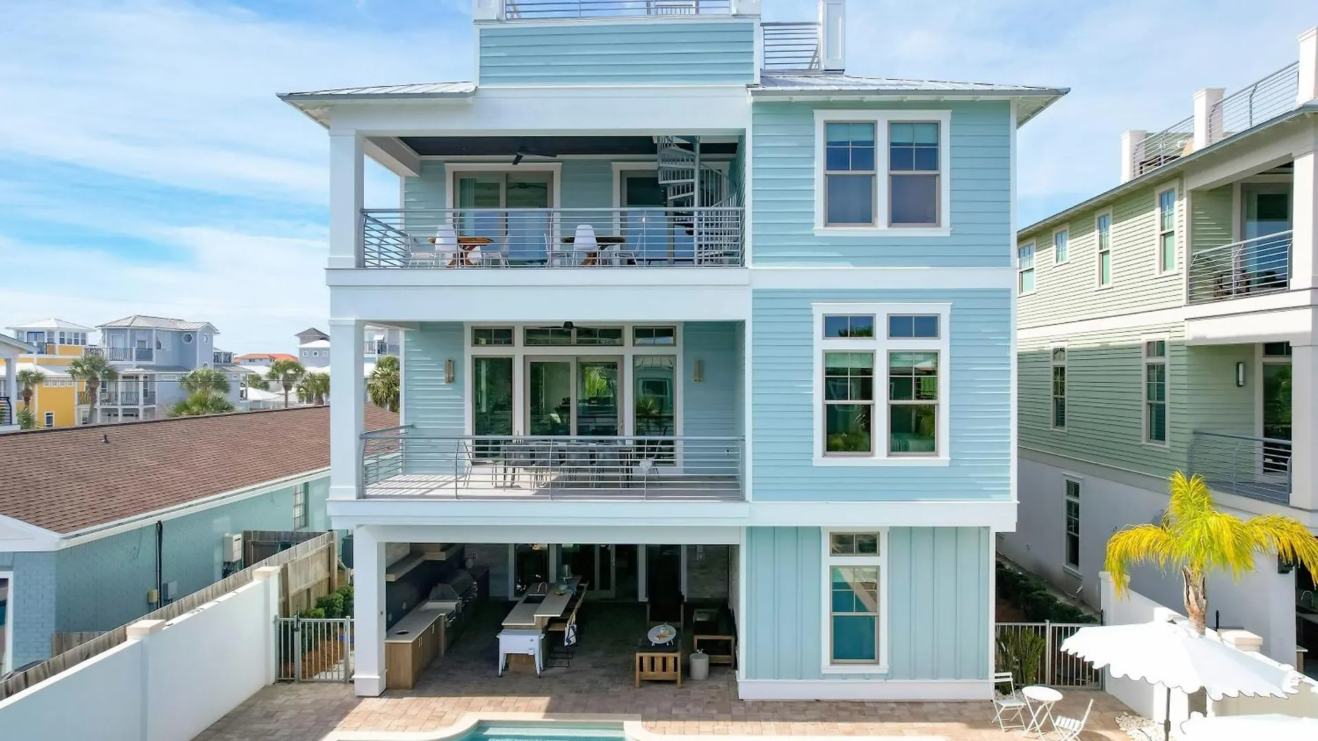 Monarch By Avantstay Breathtaking Estate W Access Swim Up Bar Hot Tub Rooftop Views Holiday home