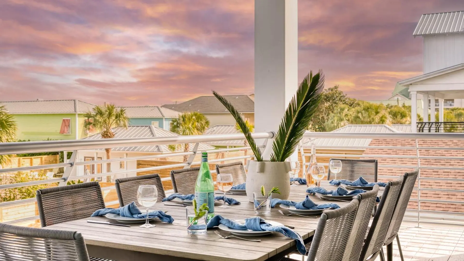 Holiday home Monarch By Avantstay Breathtaking Estate W Access Swim Up Bar Hot Tub Rooftop Views Destin