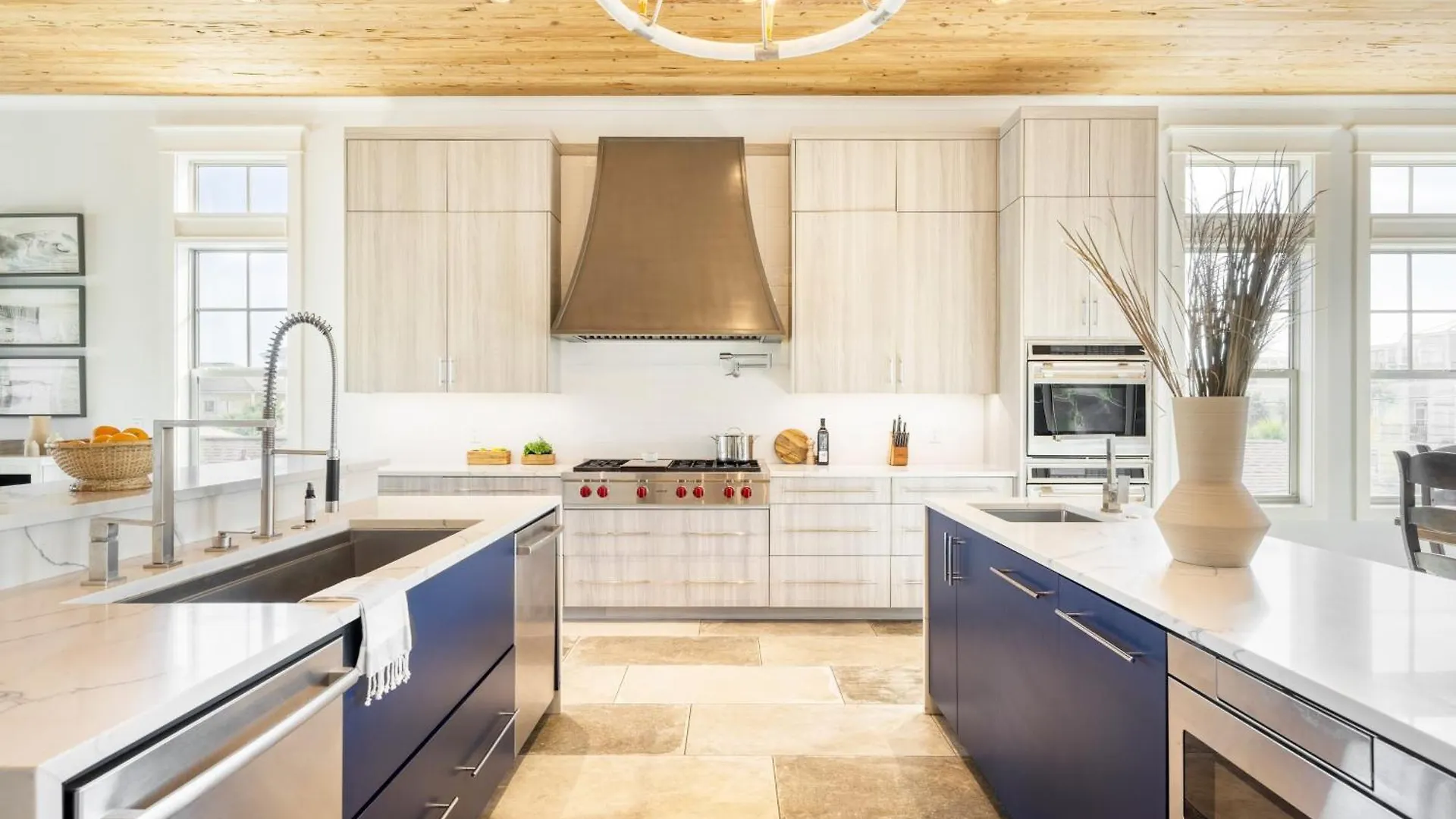 Monarch By Avantstay Breathtaking Estate W Access Swim Up Bar Hot Tub Rooftop Views Destin