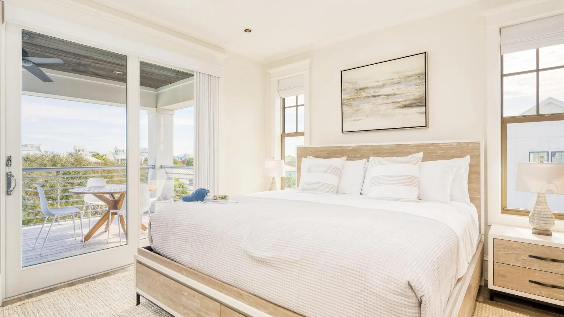 Monarch By Avantstay Breathtaking Estate W Access Swim Up Bar Hot Tub Rooftop Views Holiday home