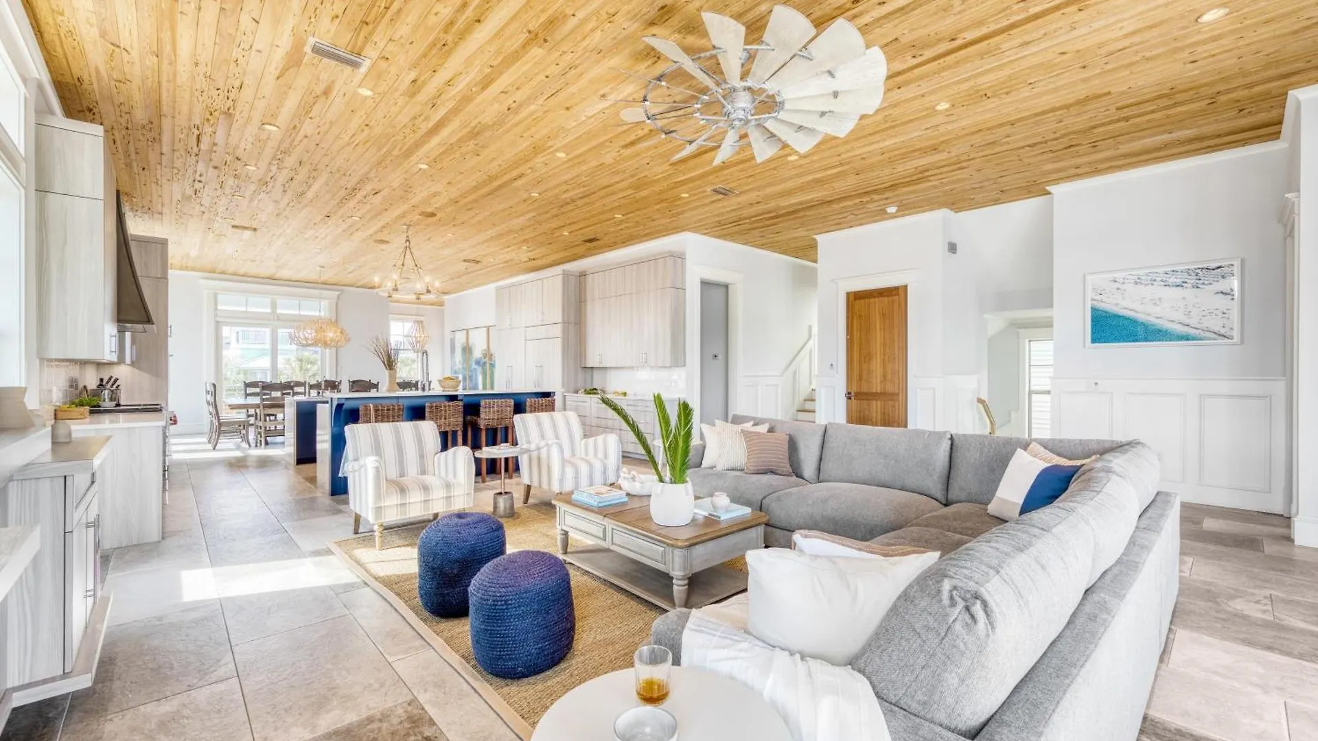 Monarch By Avantstay Breathtaking Estate W Access Swim Up Bar Hot Tub Rooftop Views Holiday home Destin