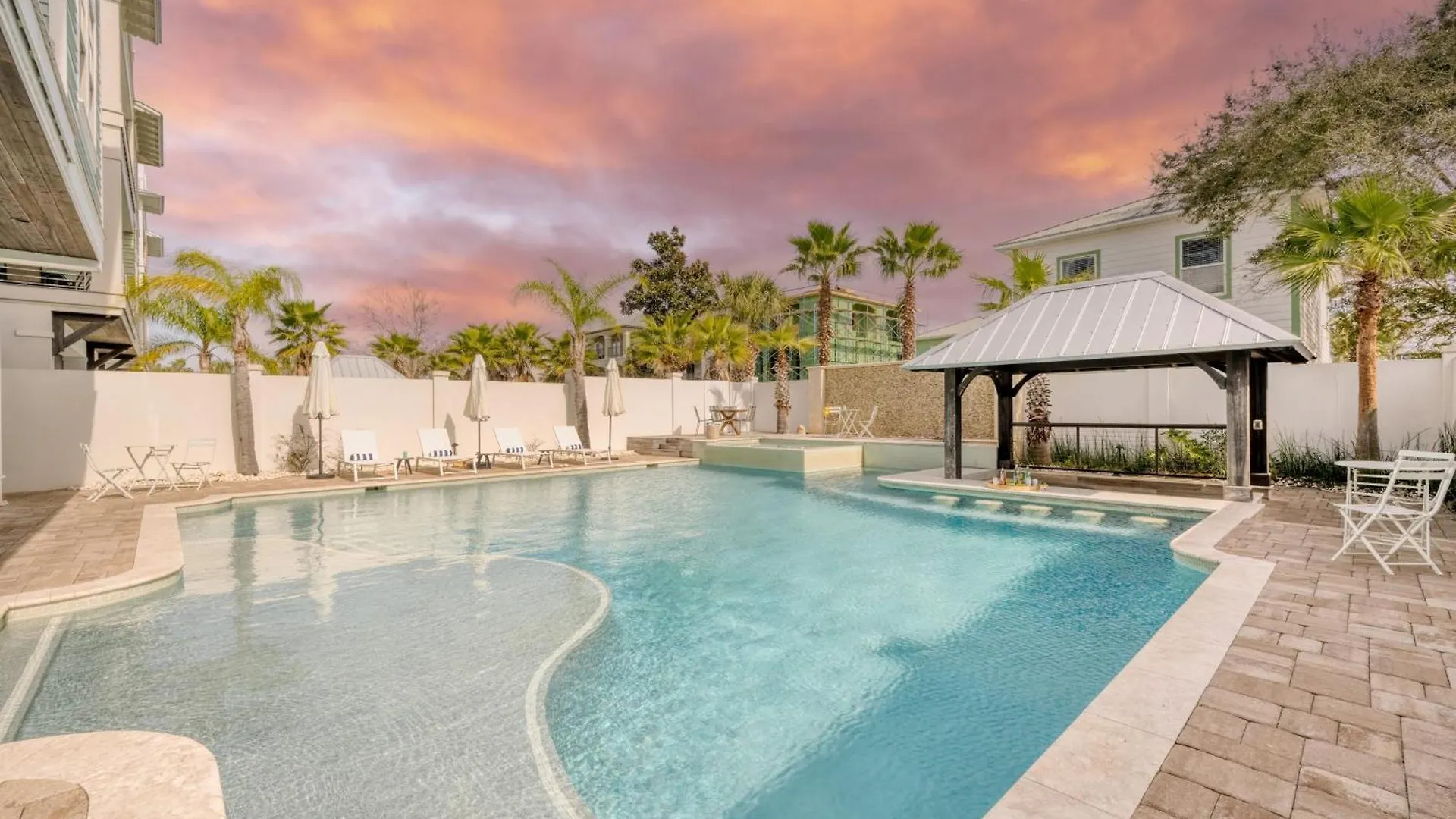 Monarch By Avantstay Breathtaking Estate W Access Swim Up Bar Hot Tub Rooftop Views * Destin
