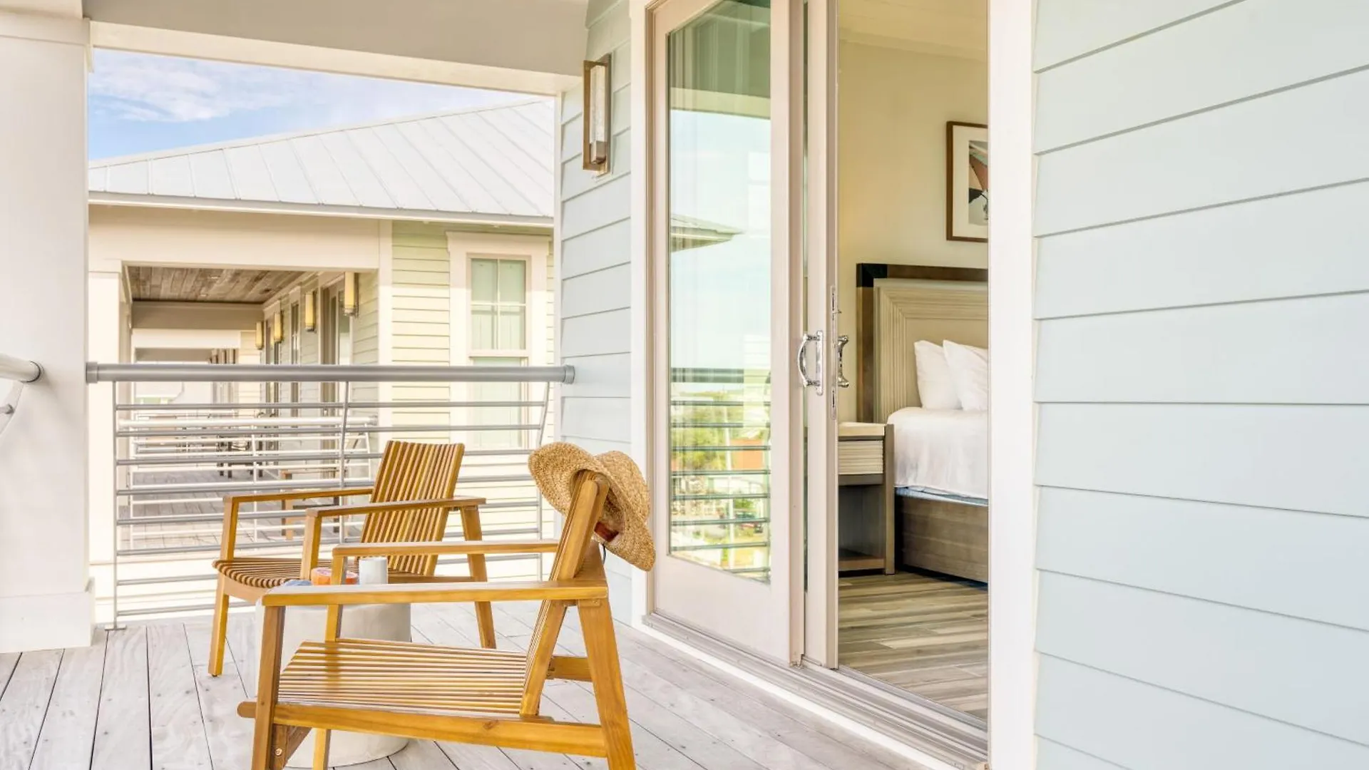 Monarch By Avantstay Breathtaking Estate W Access Swim Up Bar Hot Tub Rooftop Views Destin