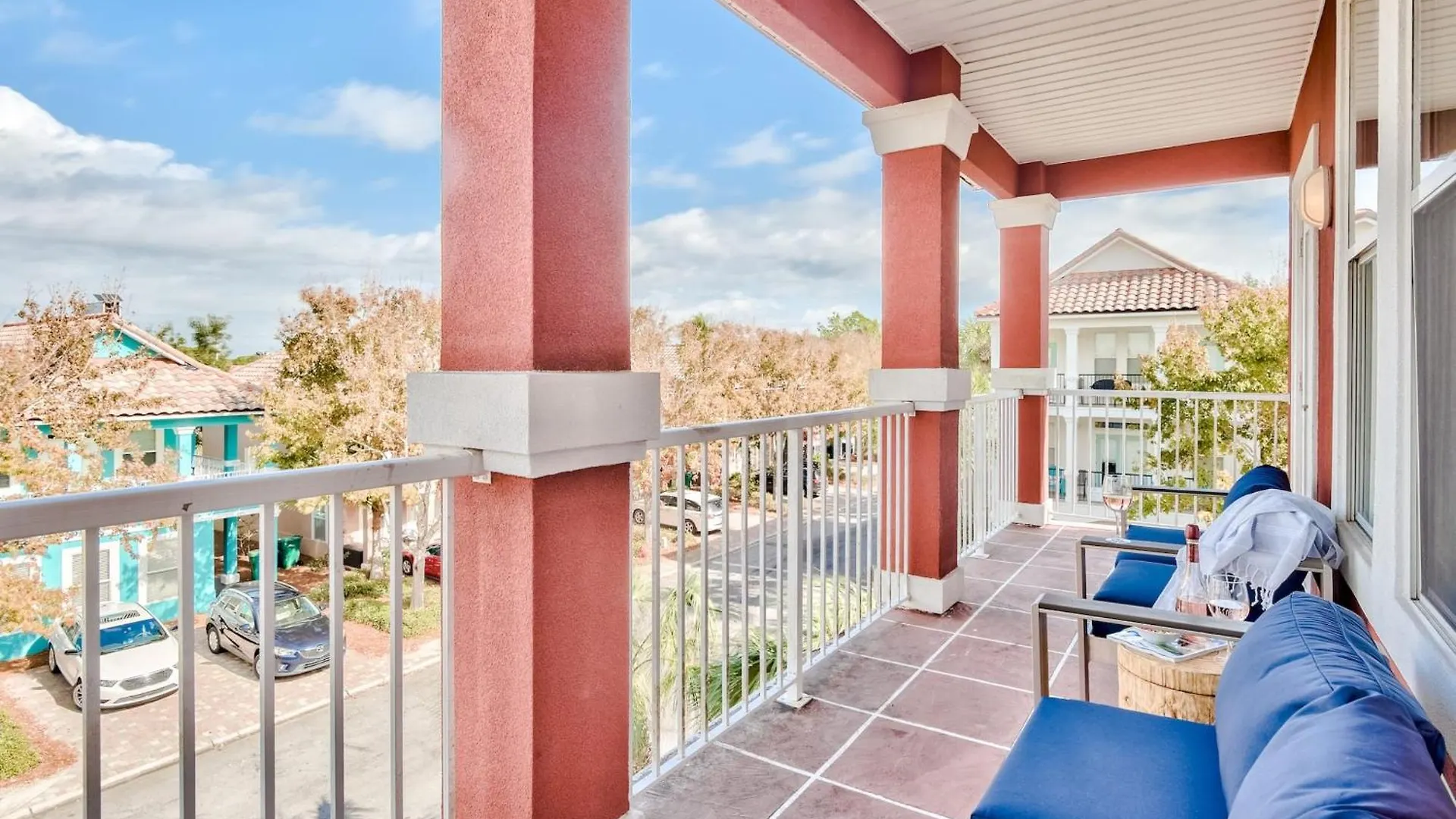 Coral By Avantstay Gorgeous Three Story W Two Balconies Holiday home *