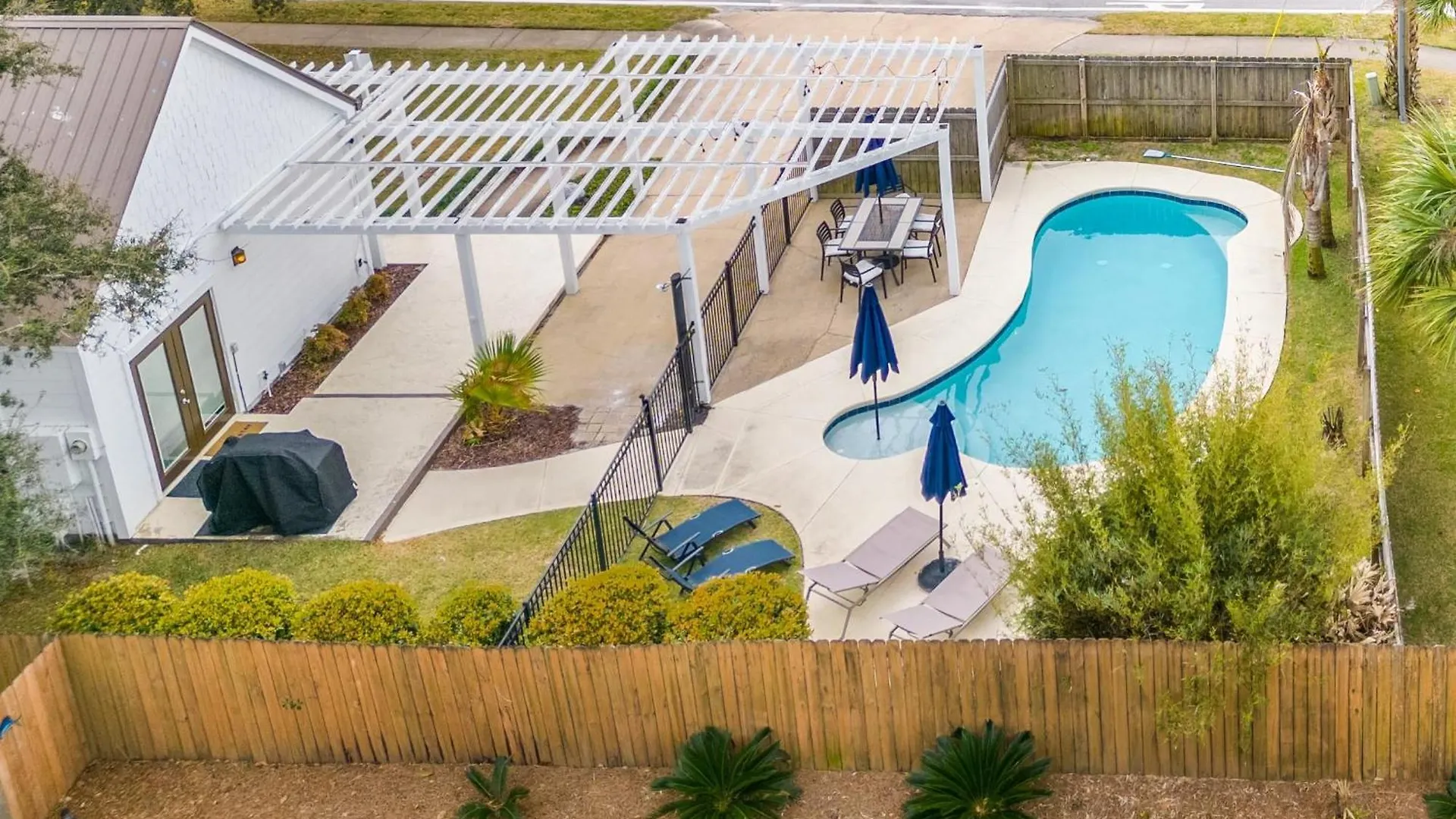 Pelican Retreat By Avantstay 5 Mins To Pet Friendly W Pool Bbq Holiday home Destin