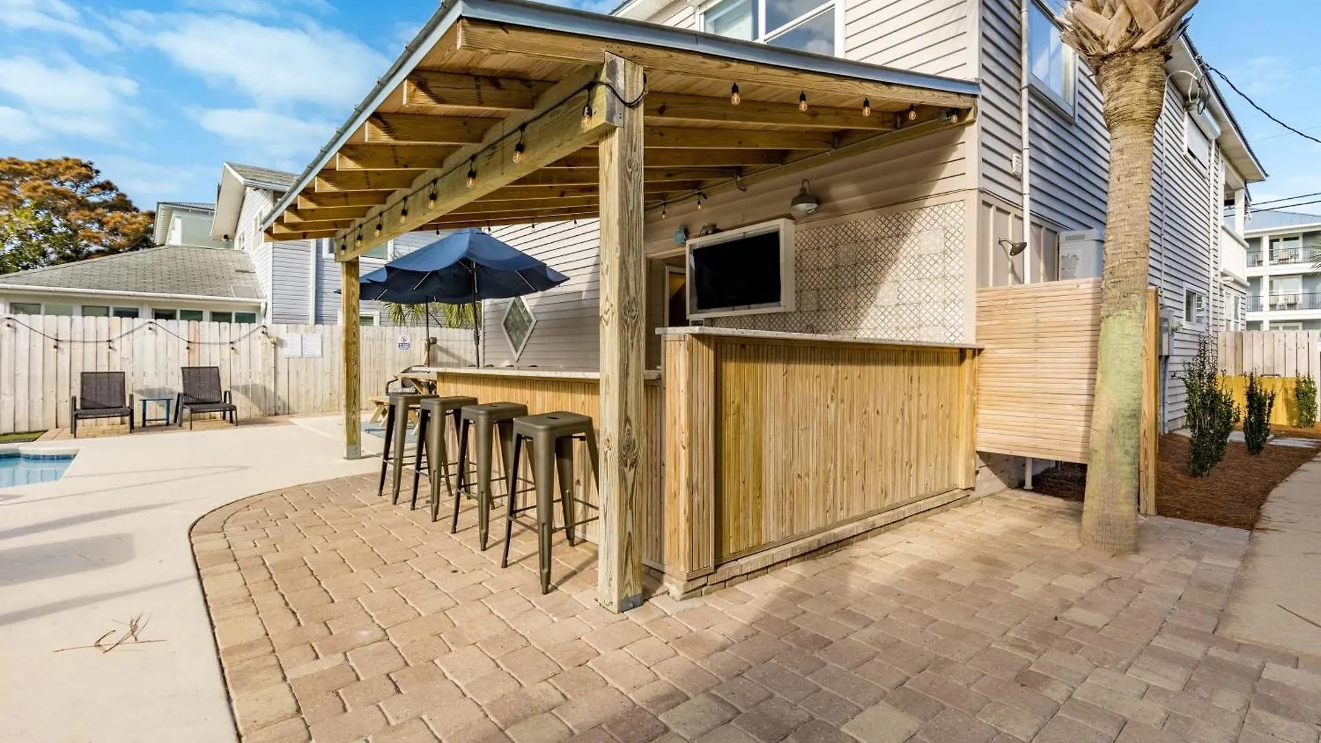 Dolphin By Avantstay 2 Mins Walk To W Pool Large Outdoor Entertaining Area Destin
