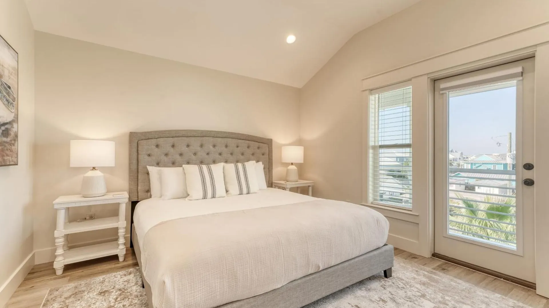 Crystal Sands By Avantstay Walk To The Holiday home Destin