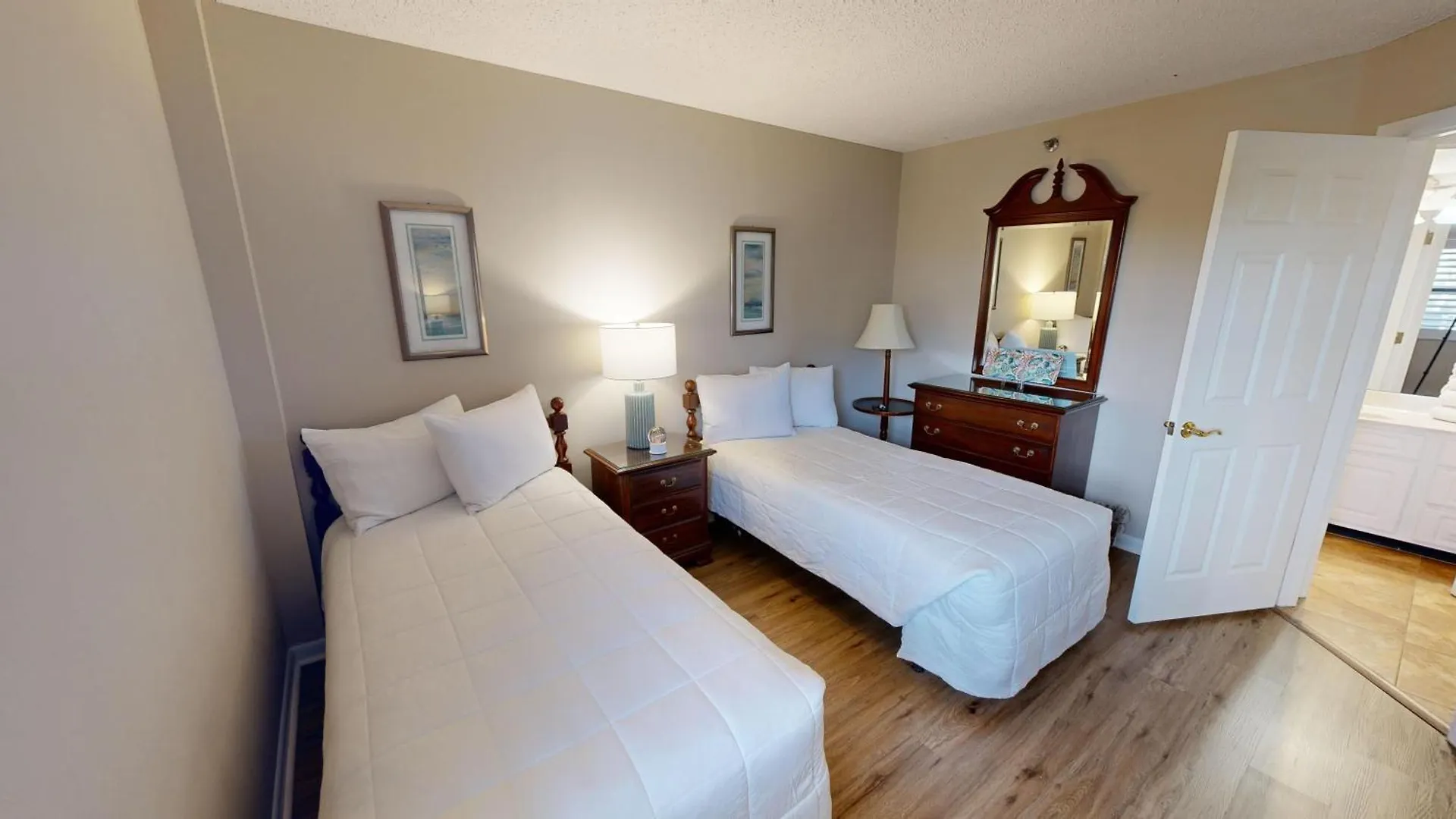 Inlet Reef 206- By Isle Apartment