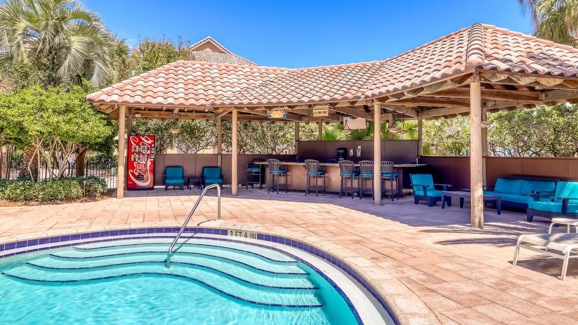 Polka Dot Bikini Holiday home *