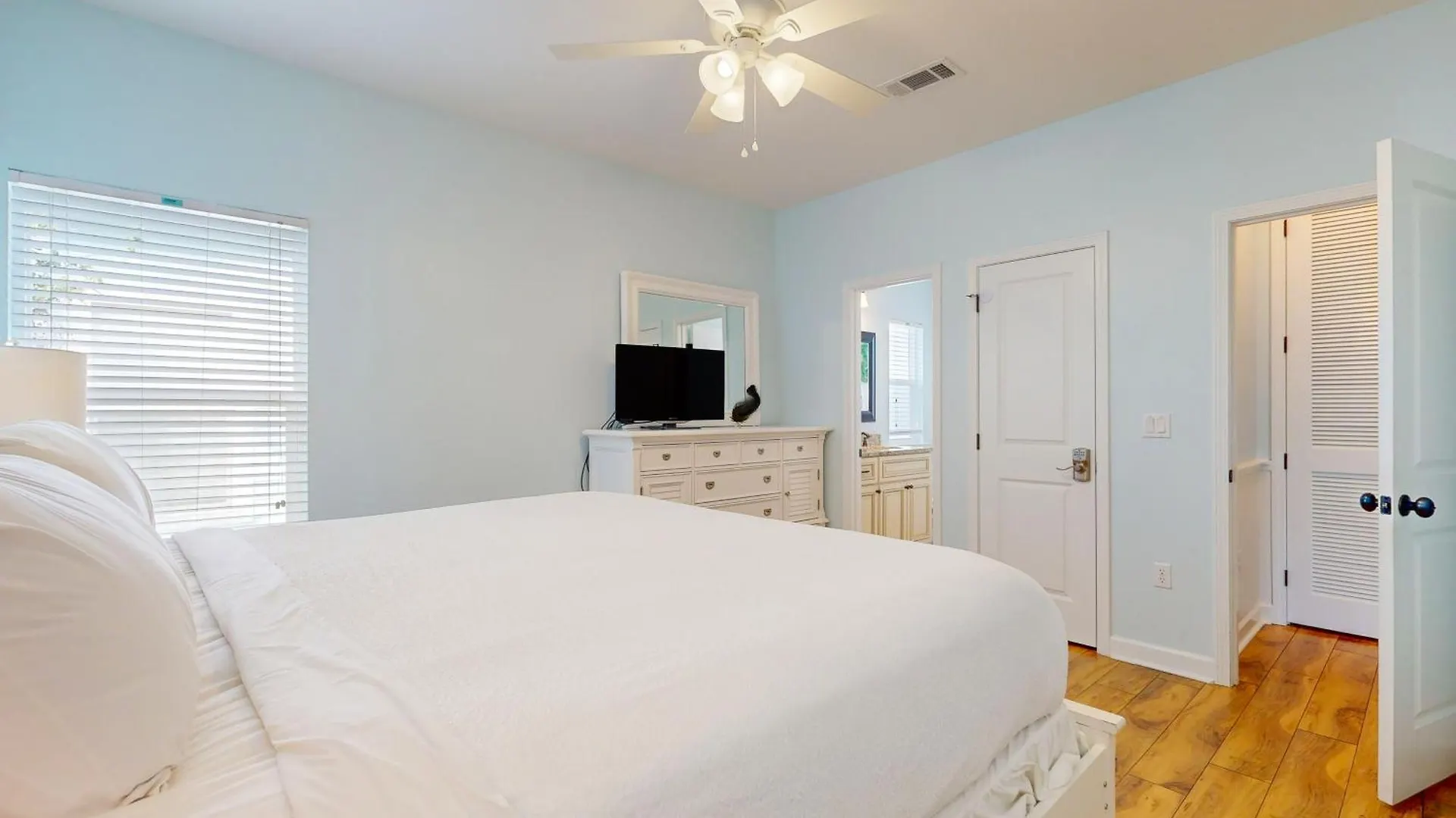 Polka Dot Bikini Holiday home