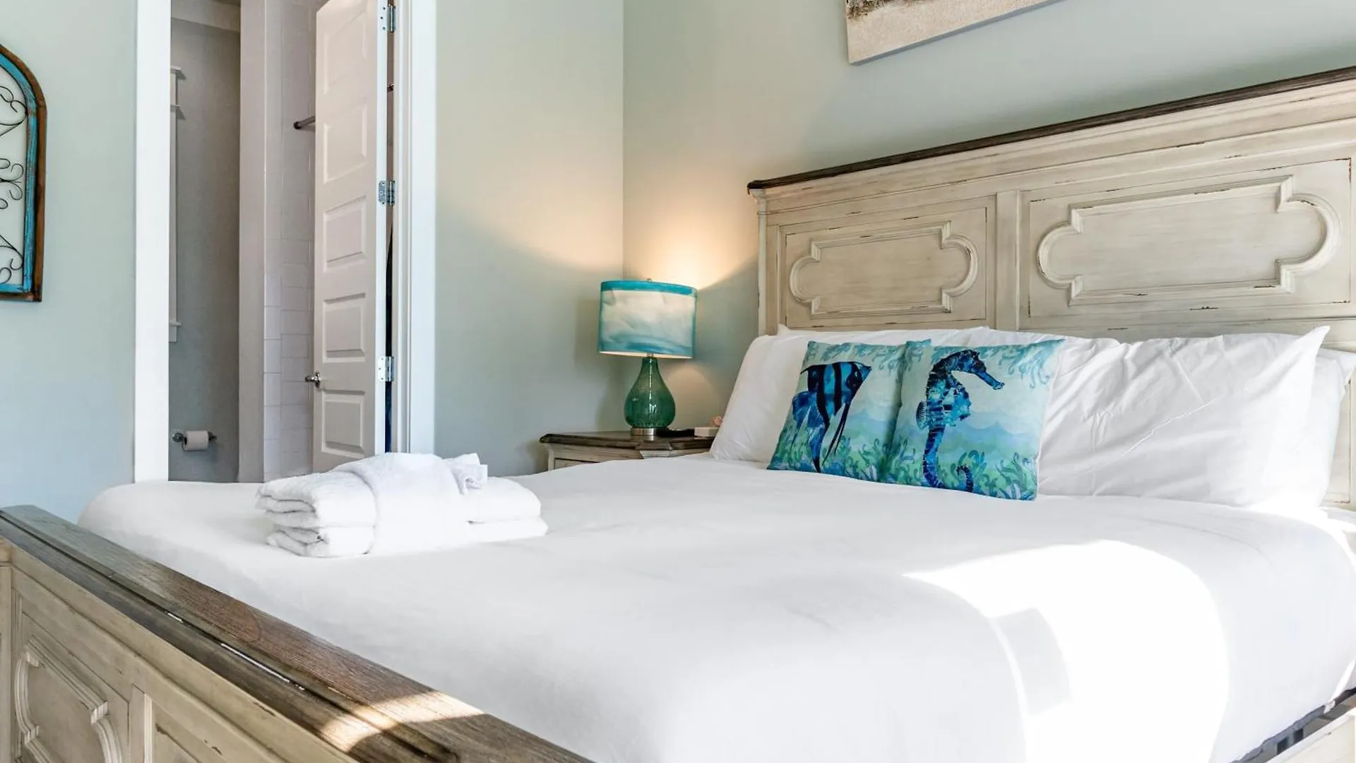 Holiday home Sungazer Chateau By Avantstay Short Walk To The Pool Access Destin