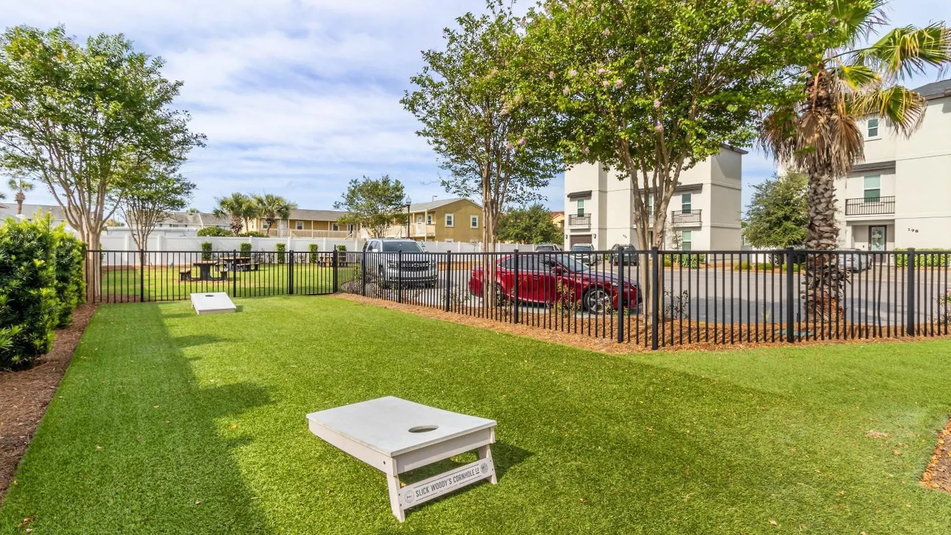 Sungazer Chateau By Avantstay Short Walk To The Pool Access Holiday home Destin
