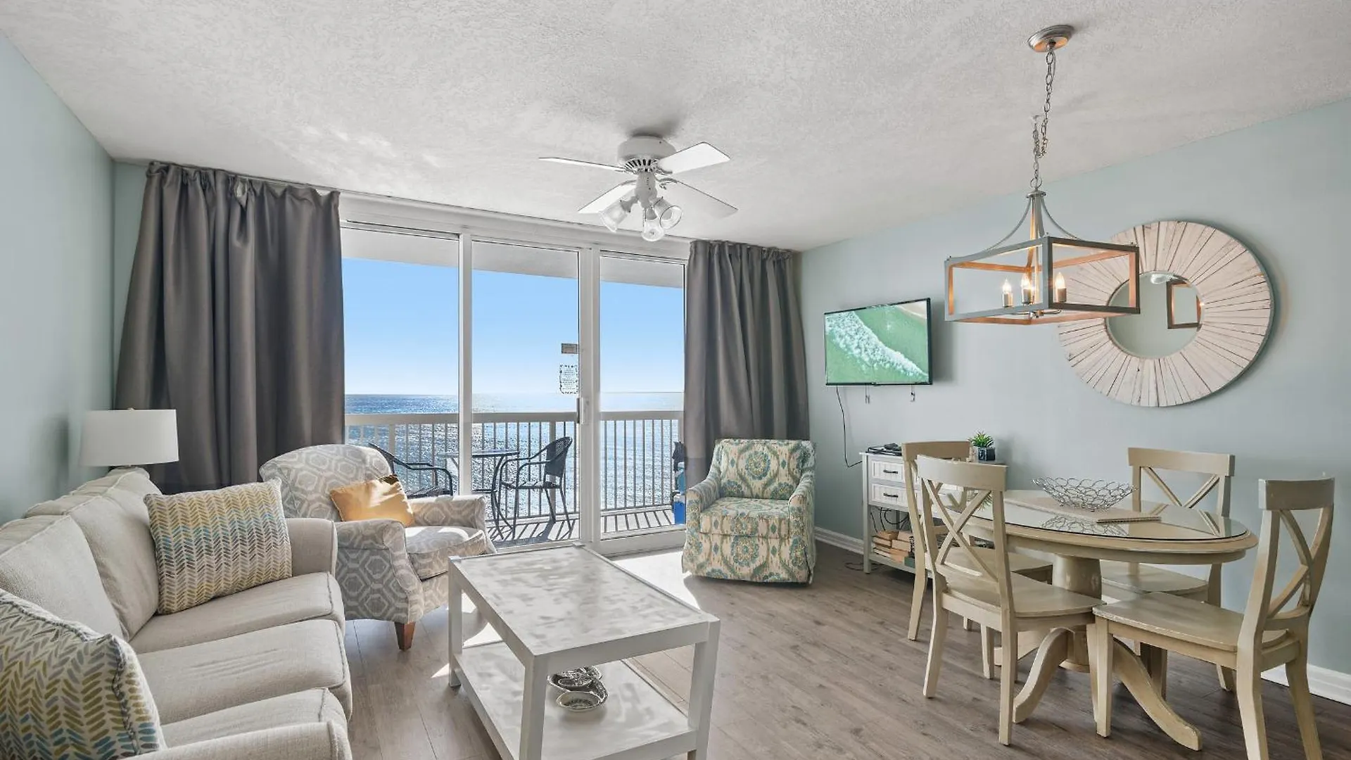 Apartment Just Updated - Beachfront Ocean View, 19th Floor