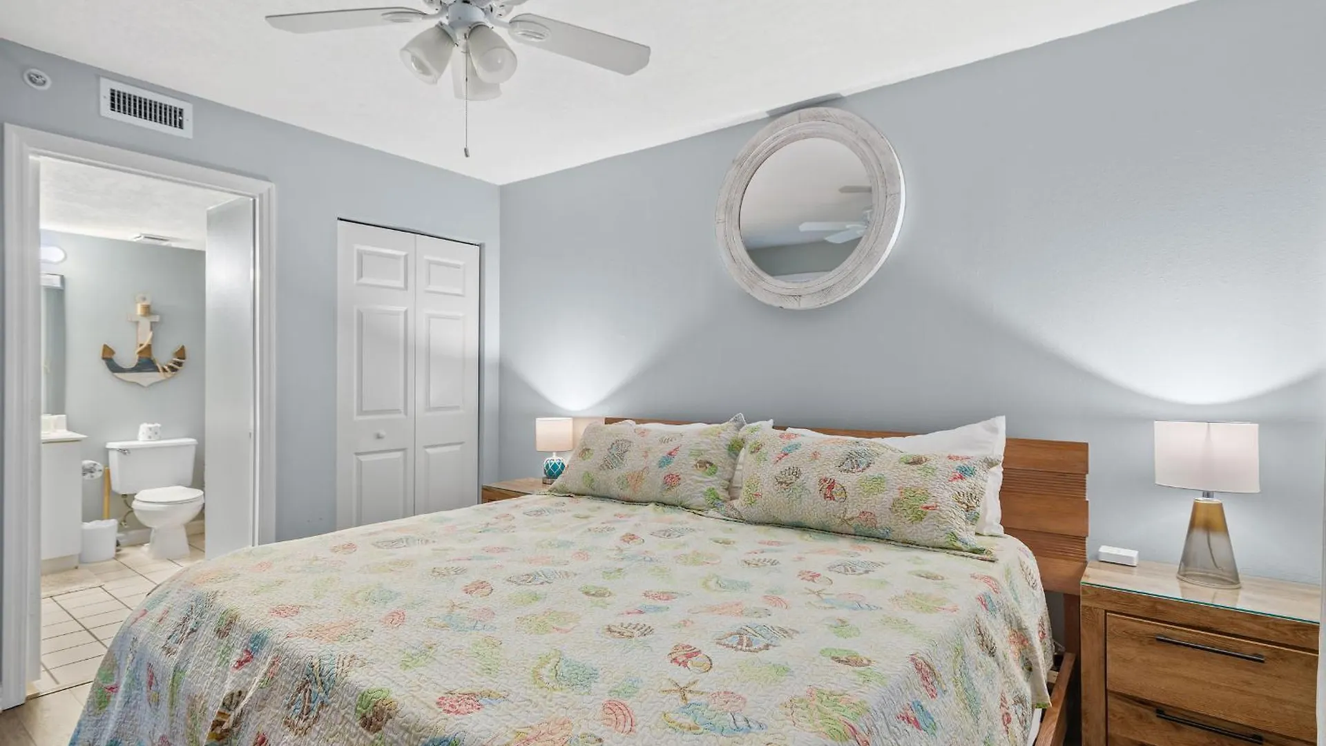 Just Updated - Beachfront Ocean View, 19th Floor Apartment Destin