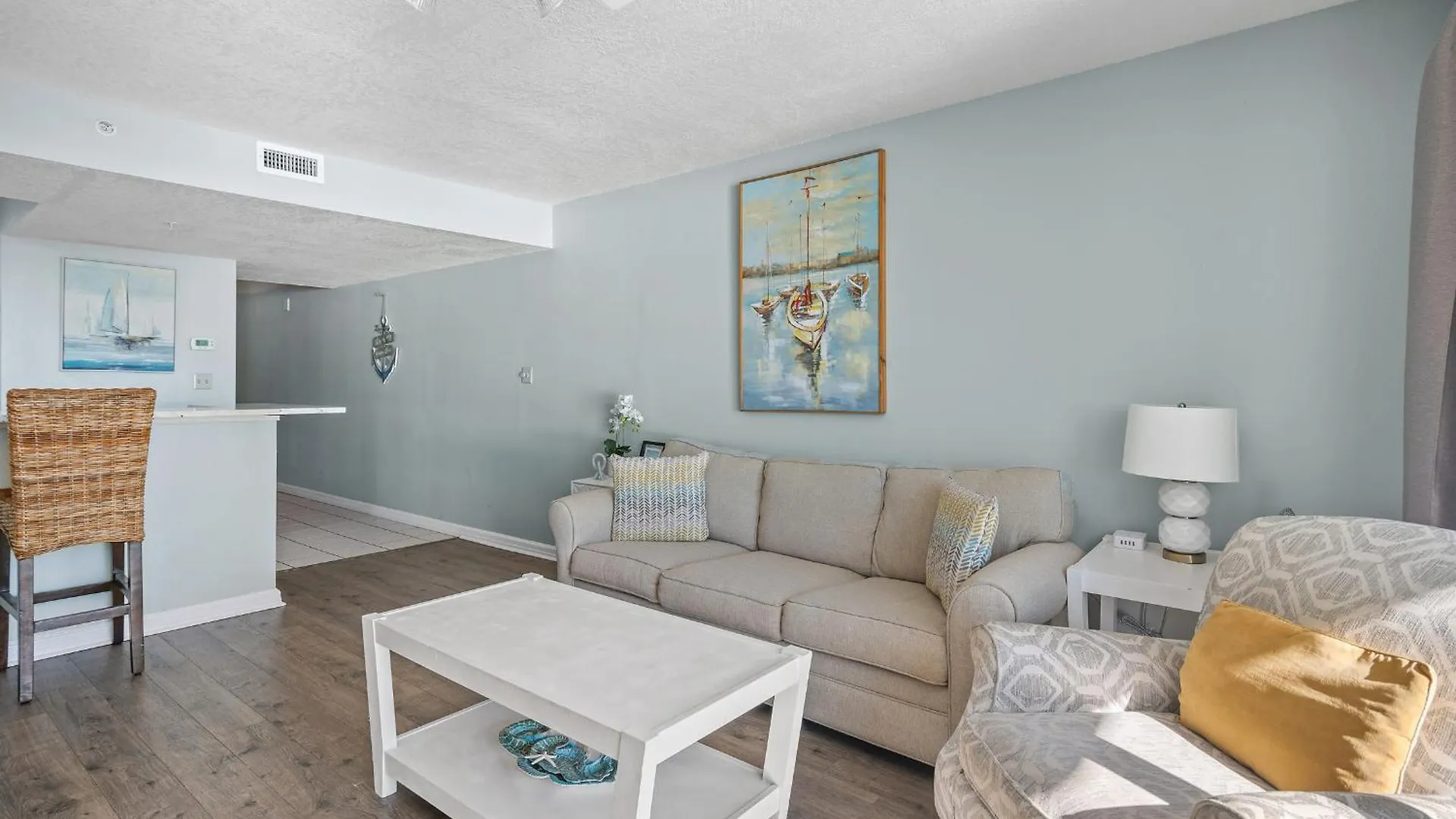 Just Updated - Beachfront Ocean View, 19th Floor *