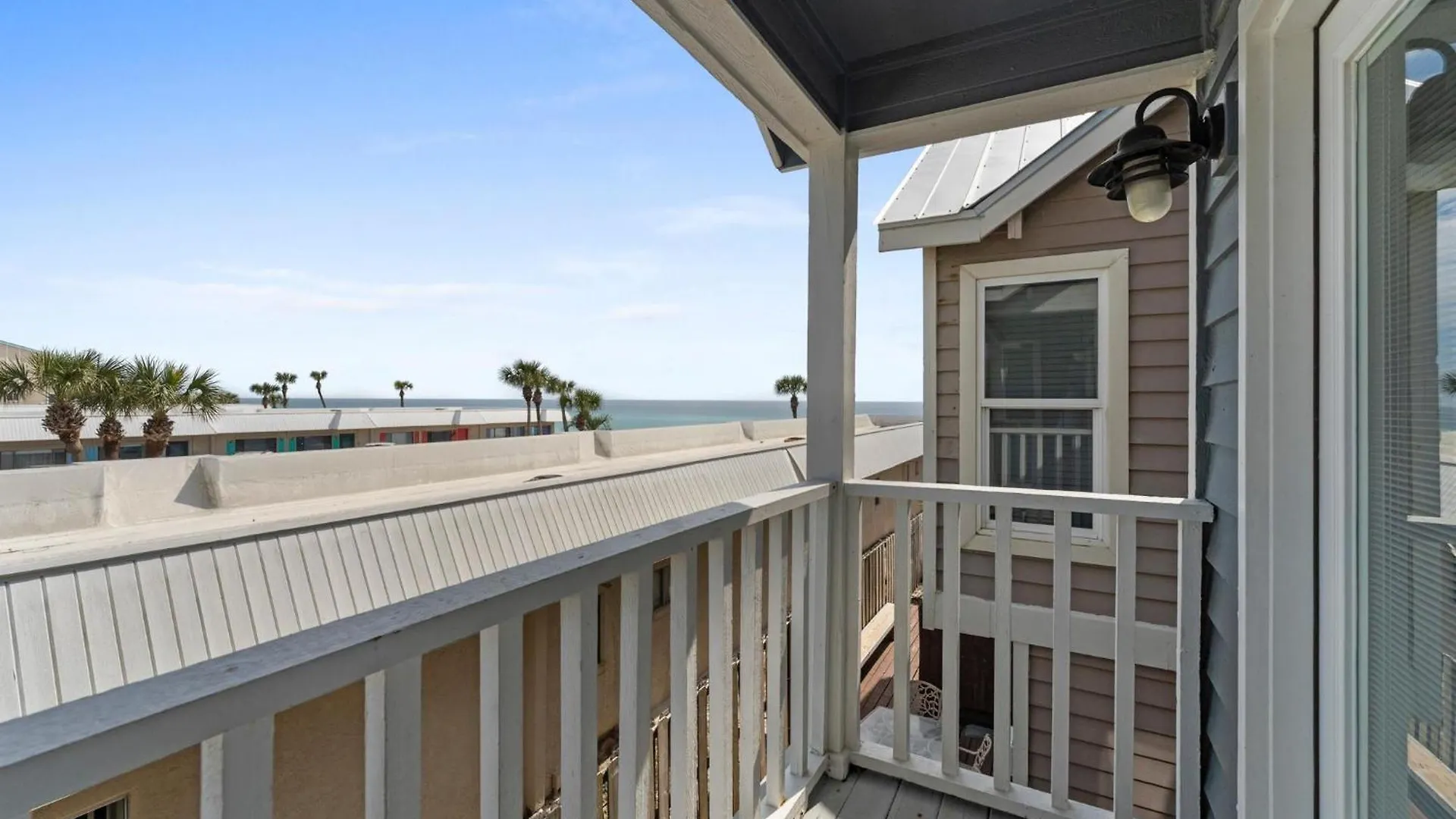 Holiday home Let The Good Tides Roll *