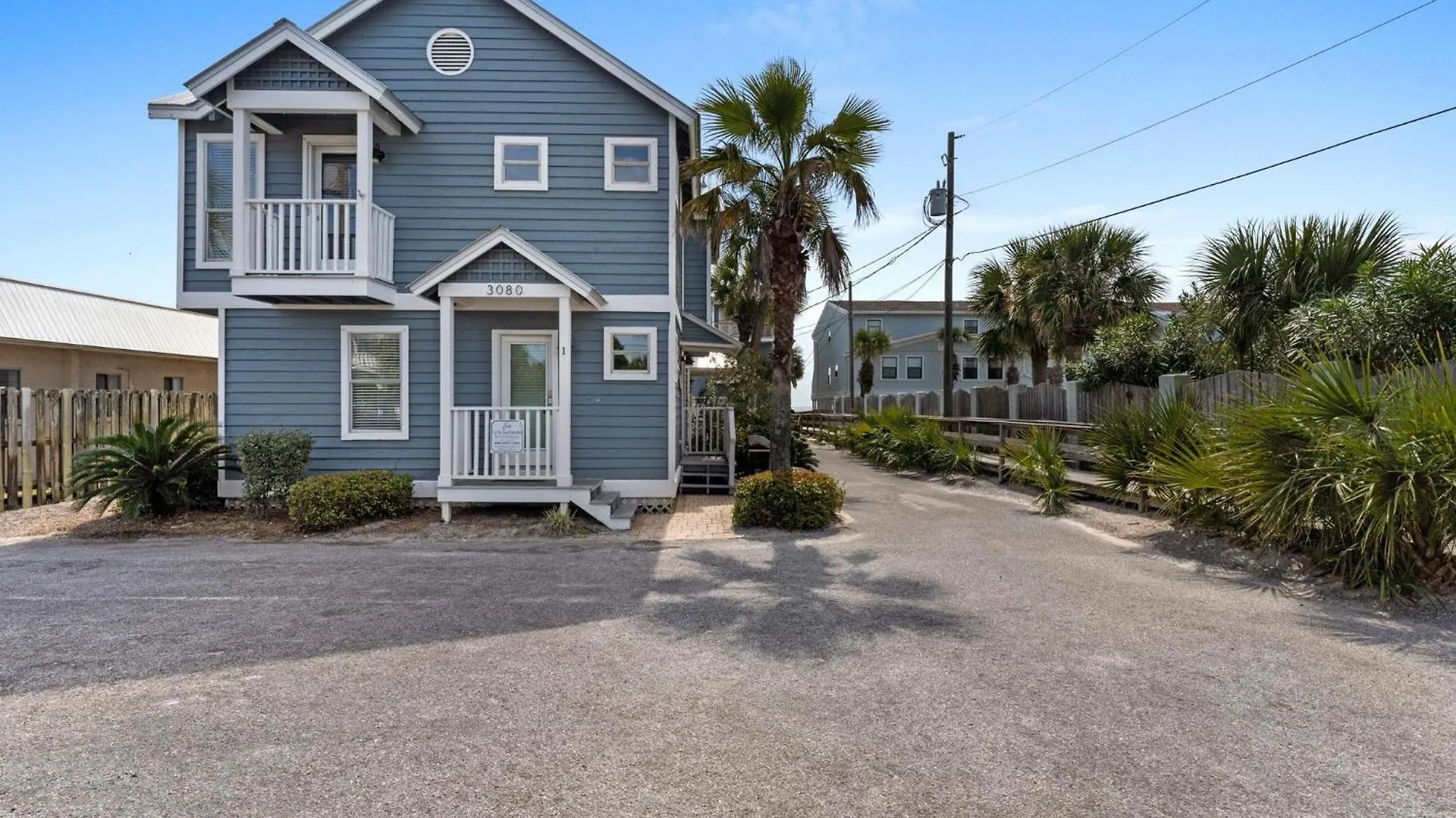 Let The Good Tides Roll Holiday home