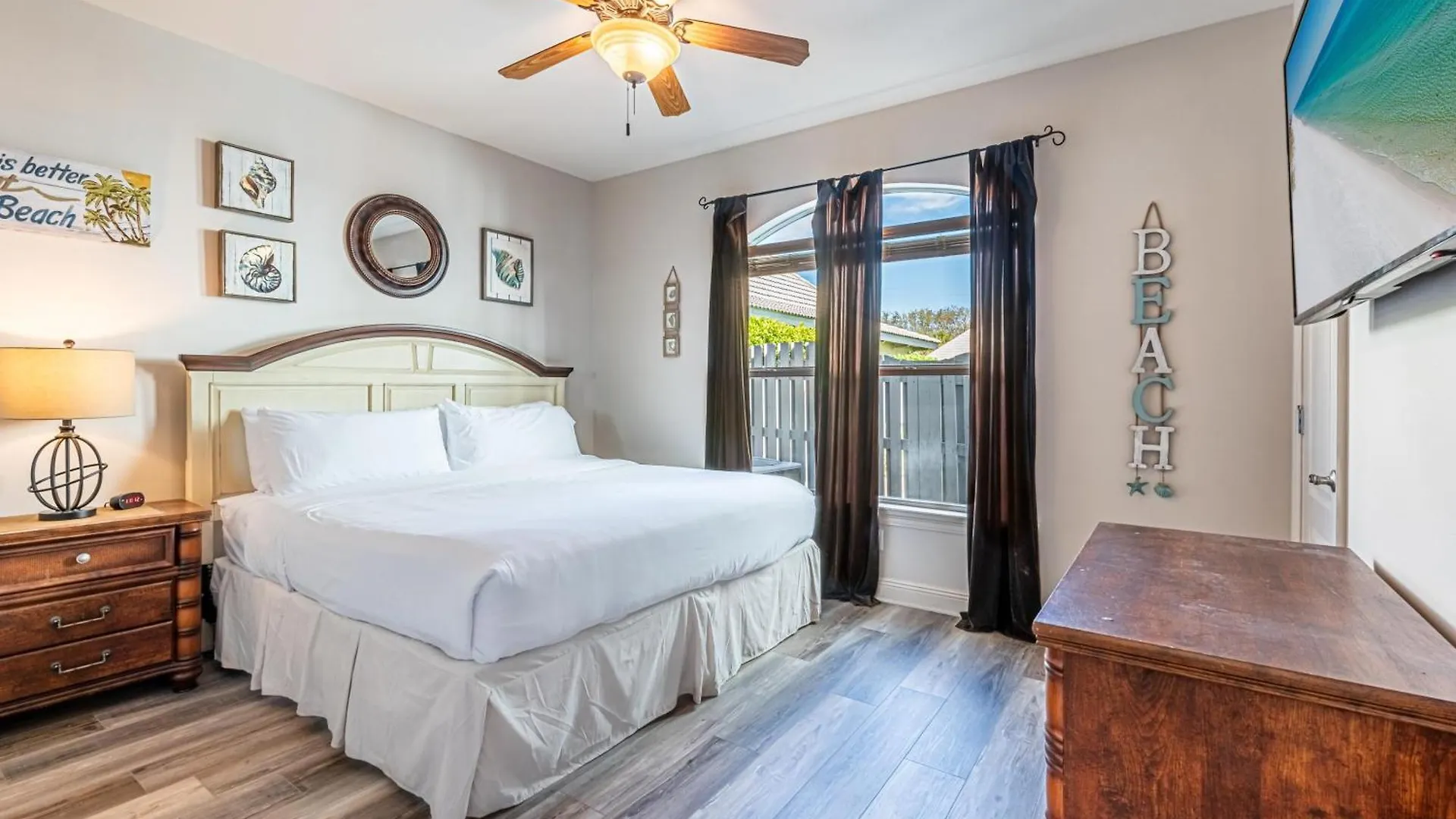 Holiday home Emerald Palace S 10 Black Coral Cove *
