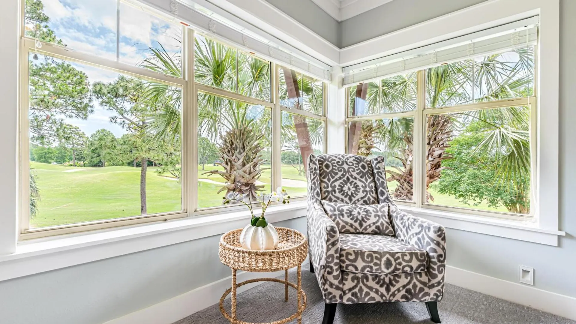 Magnolia Bay 8582