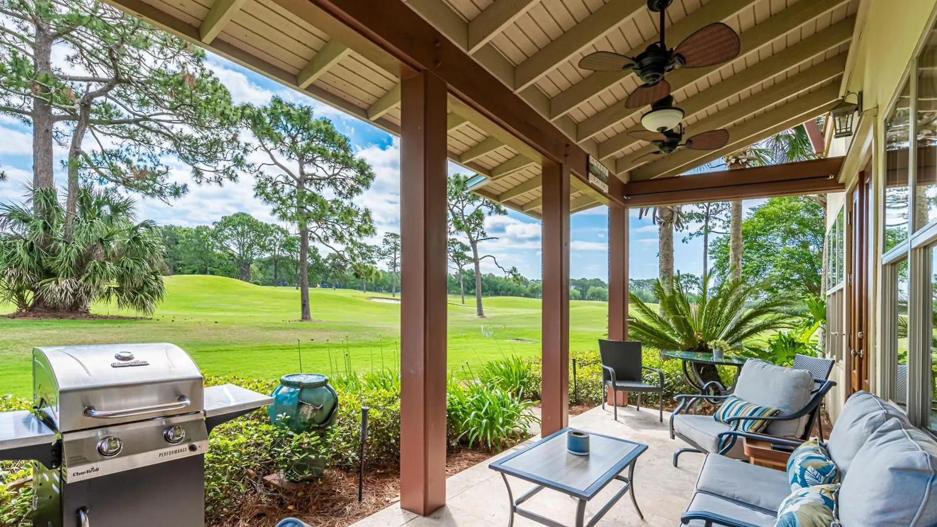 Magnolia Bay 8582 *