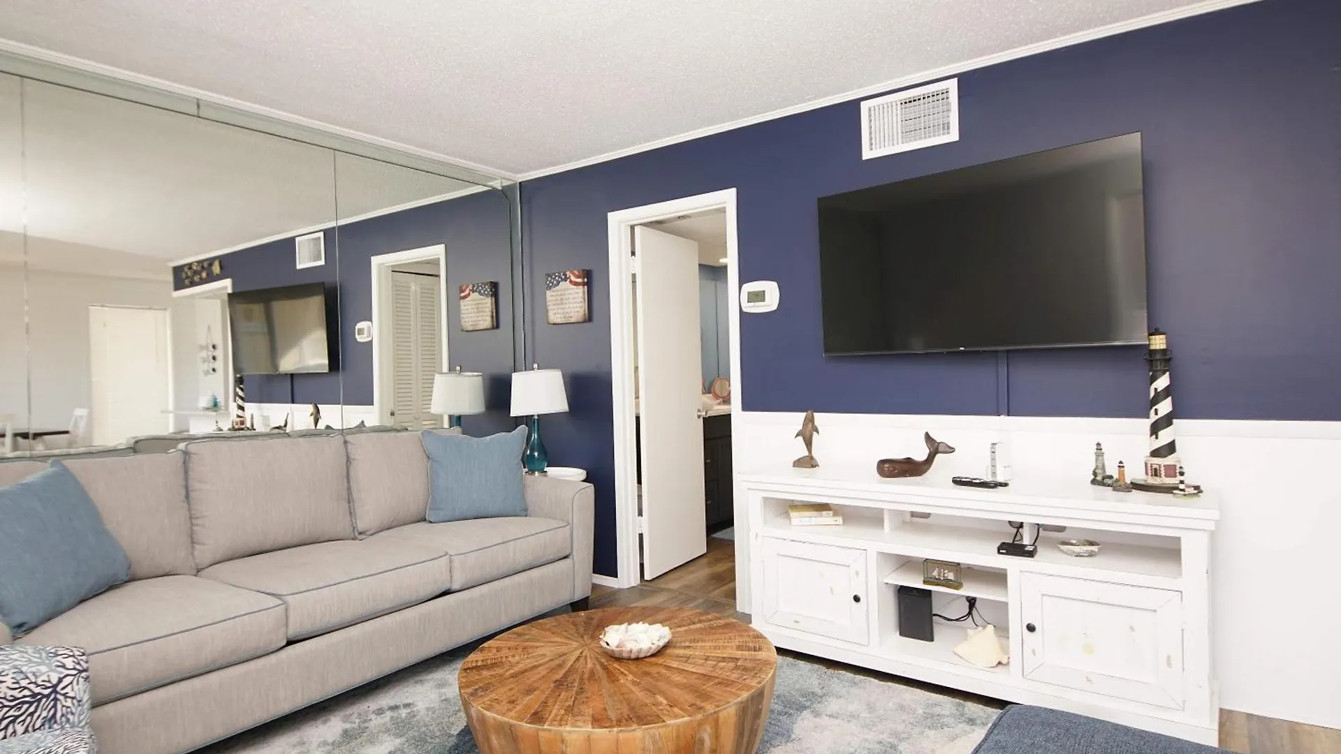 Sandpiper Cove 1013 * Destin